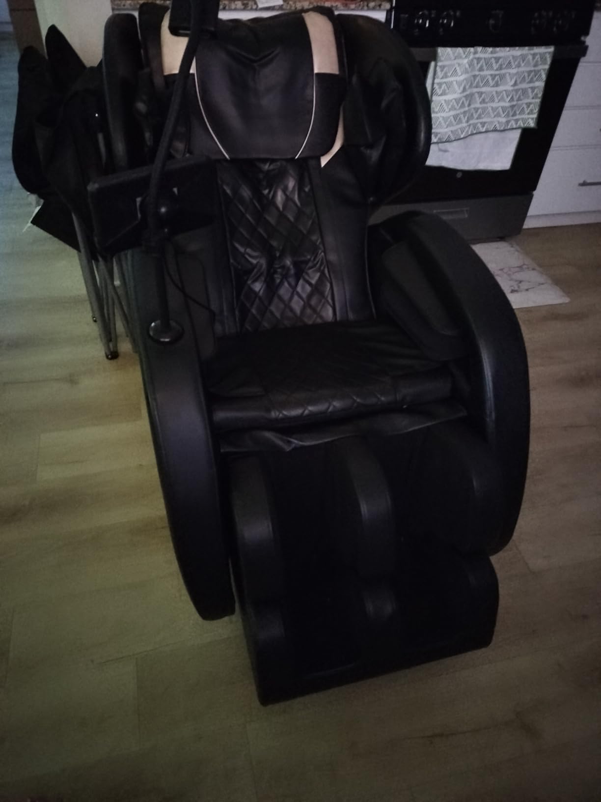 2026 Massage Chair Full Body, Zero Gravity SL-Track Shiatsu Massage Recliner Chair with Body Scan, 6 Fix Point Rollers, Airbags, Deep Yoga Stretch, Heating Function, Black customer photo 1