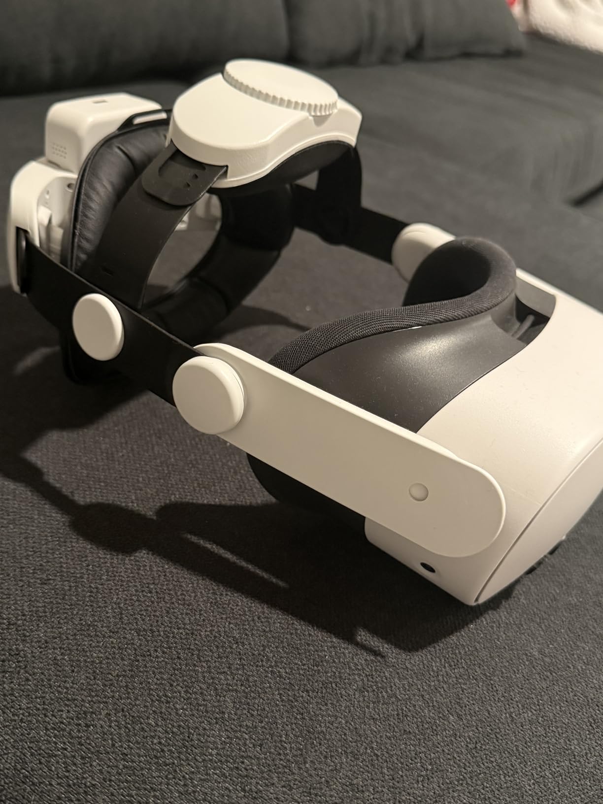 Kawaye for Meta Quest 3S/Quest 2/Quest 3 Head Strap with 7500mAh Hot-Swap Battery Pack, Double Knobs Adjustable VR Headset Strap with Two Large Support Pad Enhanced Support, Reduce Pressure customer photo 1