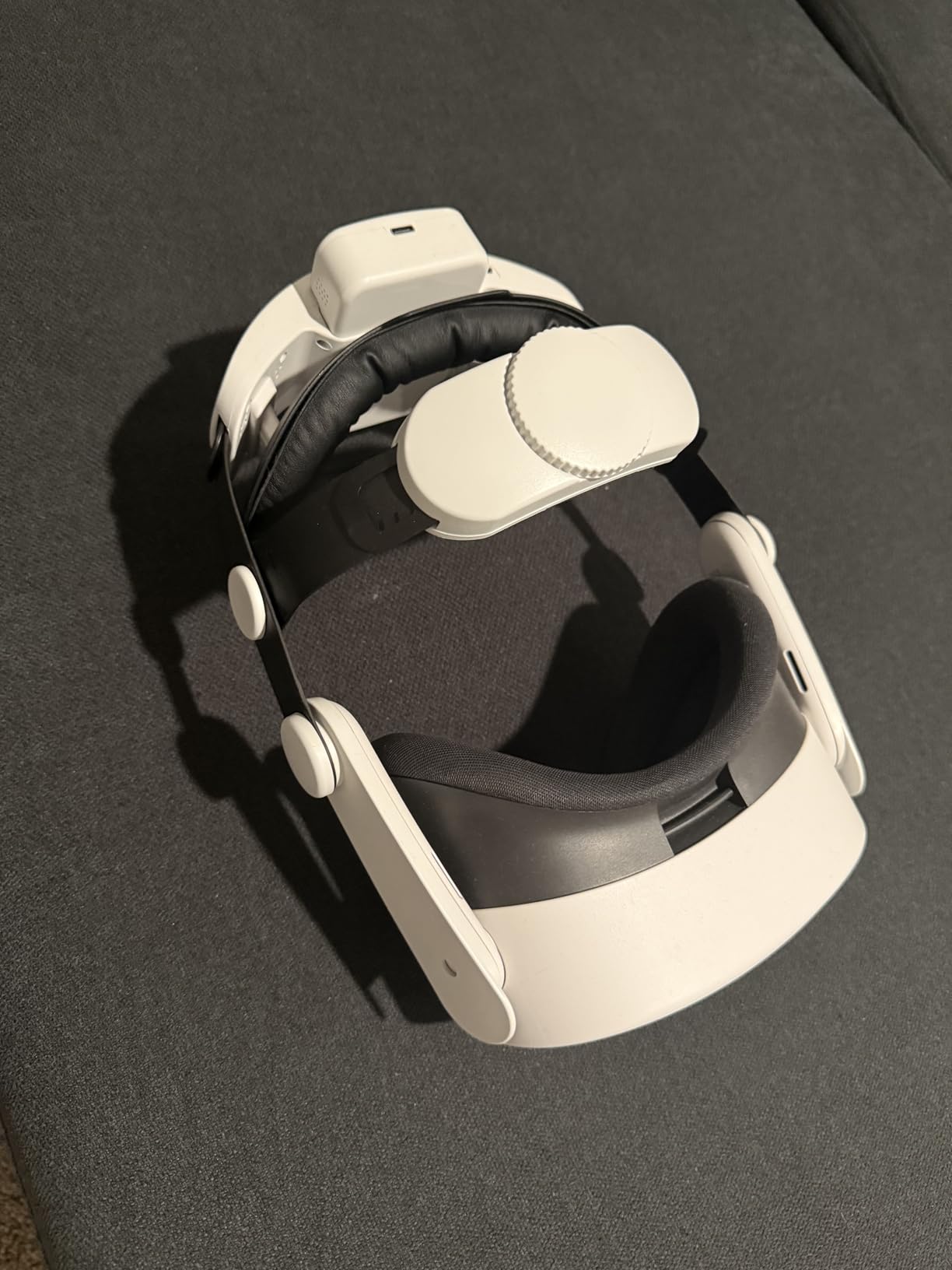 Kawaye for Meta Quest 3S/Quest 2/Quest 3 Head Strap with 7500mAh Hot-Swap Battery Pack, Double Knobs Adjustable VR Headset Strap with Two Large Support Pad Enhanced Support, Reduce Pressure customer photo 2