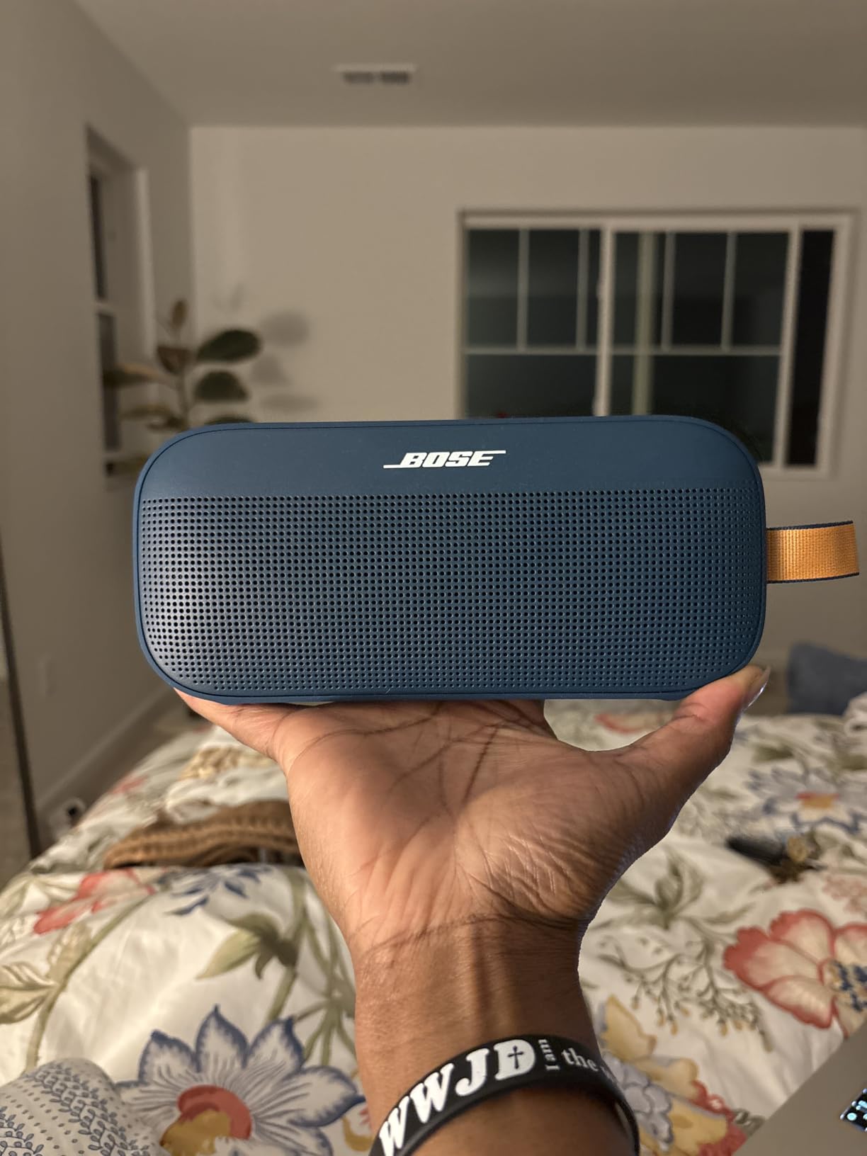 Bose SoundLink Flex Bluetooth Speaker (2nd Gen) - Portable Outdoor Speaker with Hi-Fi Audio, Waterproof and Dustproof, USB-C, Up to 12 Hours Battery Life, Twilight Blue - Limited Edition Color customer photo 1