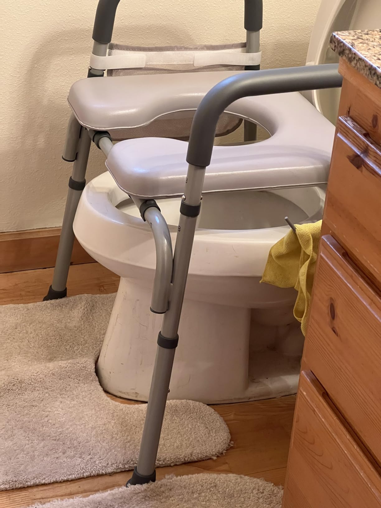 Toilet Seat Risers For Seniors Width and Height Adjustable Raised Toilet Seat With handles for Elderly, Handicap, Elevated, Pregnant, Fit Any Toilet Riser Heavy Duty Up To 400lbs customer photo 2