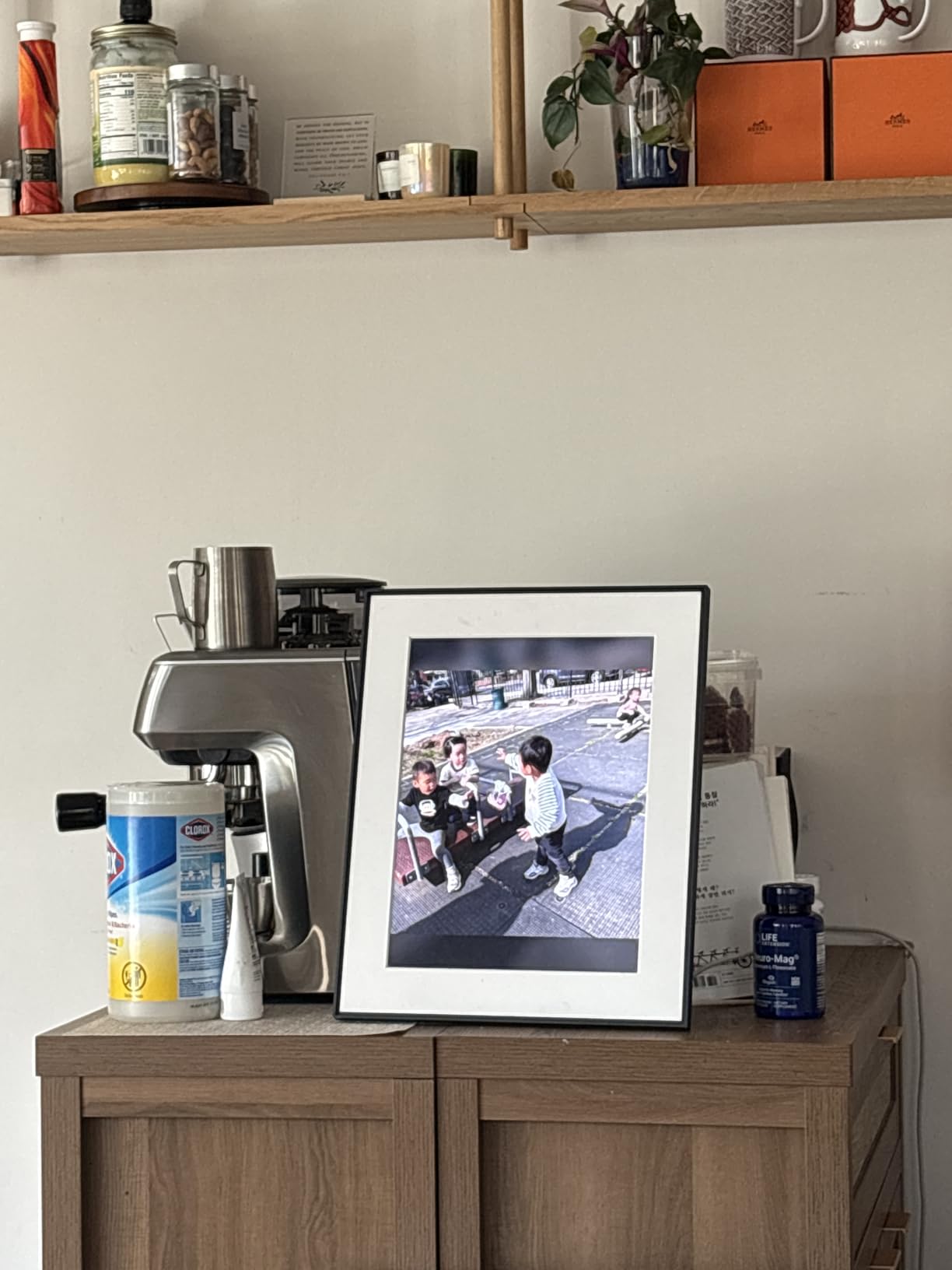 Aspen 12 inch | Aura's Most Versatile HD Digital Picture Frame customer photo 1