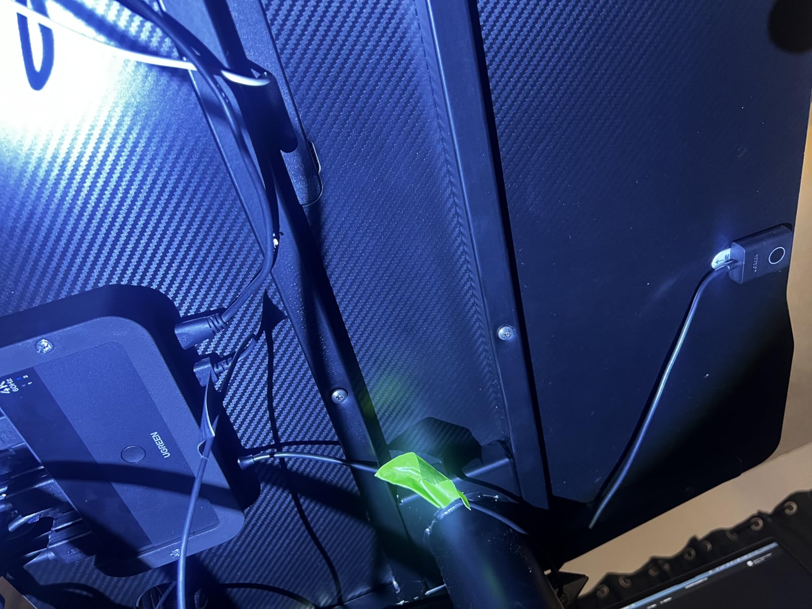 UGREEN HDMI KVM Switch 2 Monitors 2 Computers 4K@60Hz, with 4 USB 3.0 Ports for 2 Computers Sharing 2 Monitors Keyboard Mouse Printer with 4 HDMI Cables, 2 USB Cables, Power Adapter and Controller customer photo 1