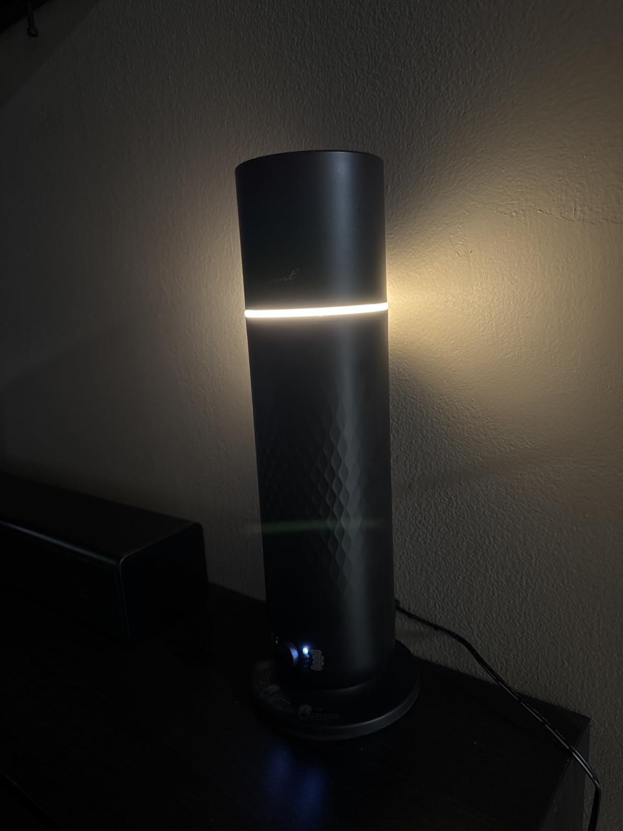 The AirScent Waterless Diffuser - Cold Air Scent Diffuser Oil Machine for Homes, Offices, Hotels and Spas - Aromatherapy Diffuser for Aesthetic Scenting - Black - 4.05 Oz - Fragrance Not Included customer photo 1