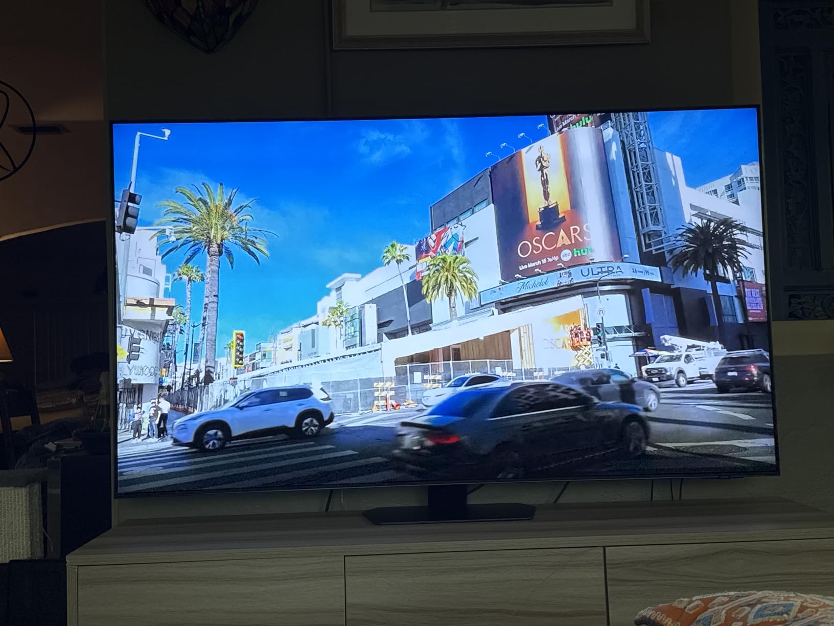 Samsung 65-Inch Class Neo QLED 4K QN90F Series, Vision AI, Mini LED Smart TV (2025 Model, 65QN90F) Neo Quantum HDR+, Object Tracking Sound+ w/Dolby Atmos, Glare Free, Gaming Hub, Alexa Built-in customer photo 2