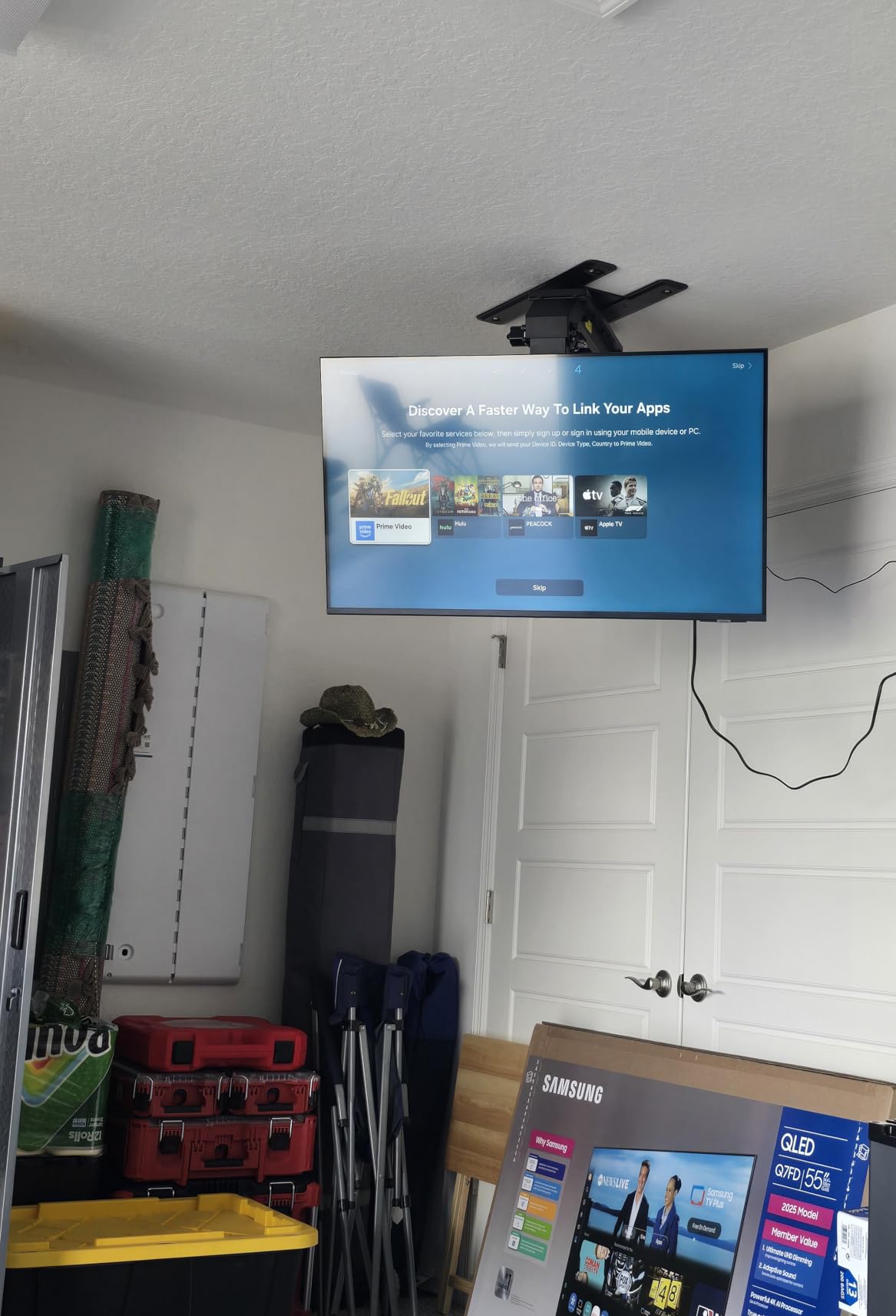 VIVO Electric Flip Down and Swivel Ceiling TV Mount for 37 to 70 inch Screens, Large Motorized Flat Ceiling VESA Mount, Holds up to 99 lbs, App and Voice Control, Black, MOUNT-E-FD75C-S customer photo 1
