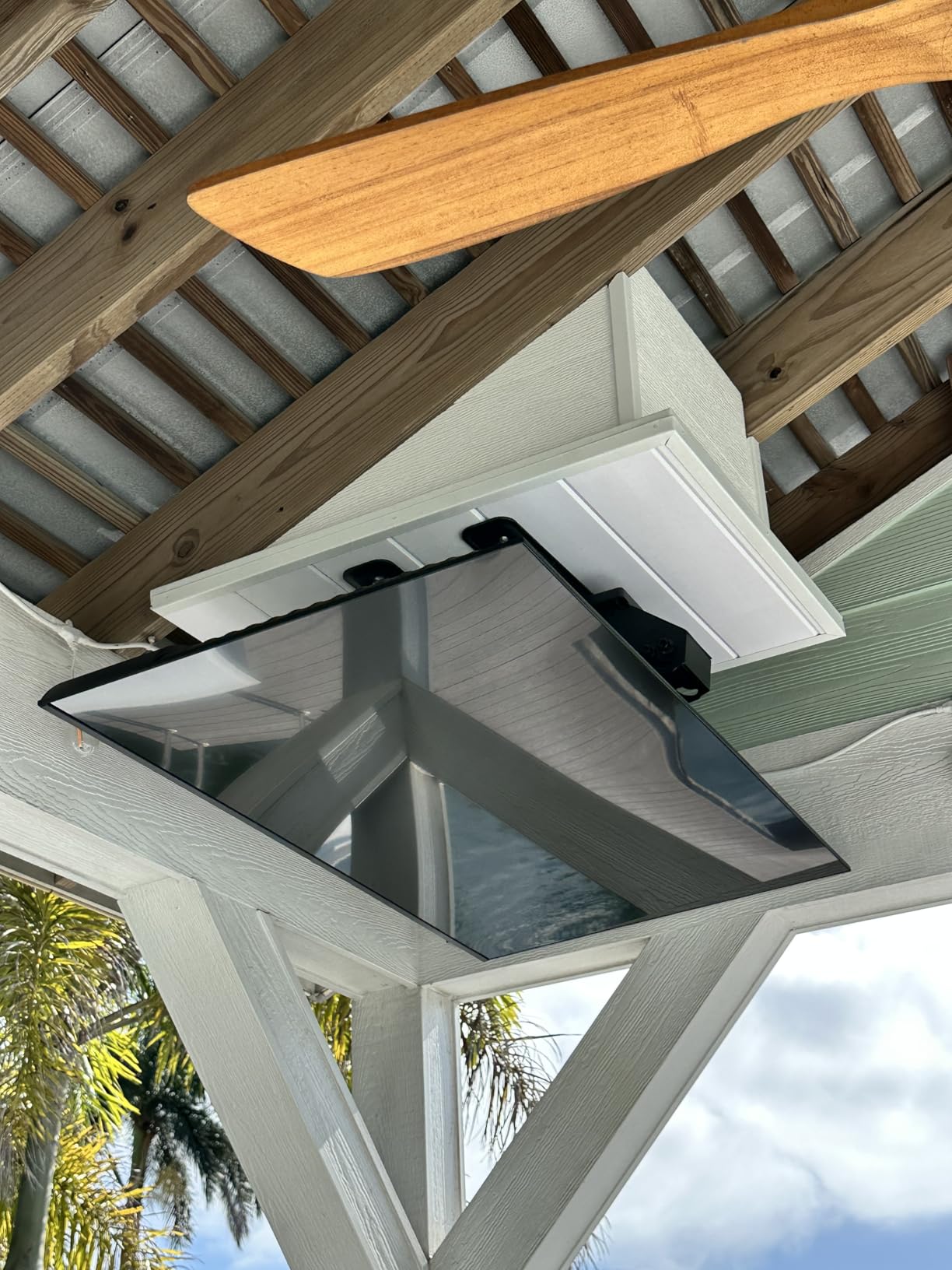 VIVO Electric Flip Down and Swivel Ceiling TV Mount for 37 to 70 inch Screens, Large Motorized Flat Ceiling VESA Mount, Holds up to 99 lbs, App and Voice Control, Black, MOUNT-E-FD75C-S customer photo 2