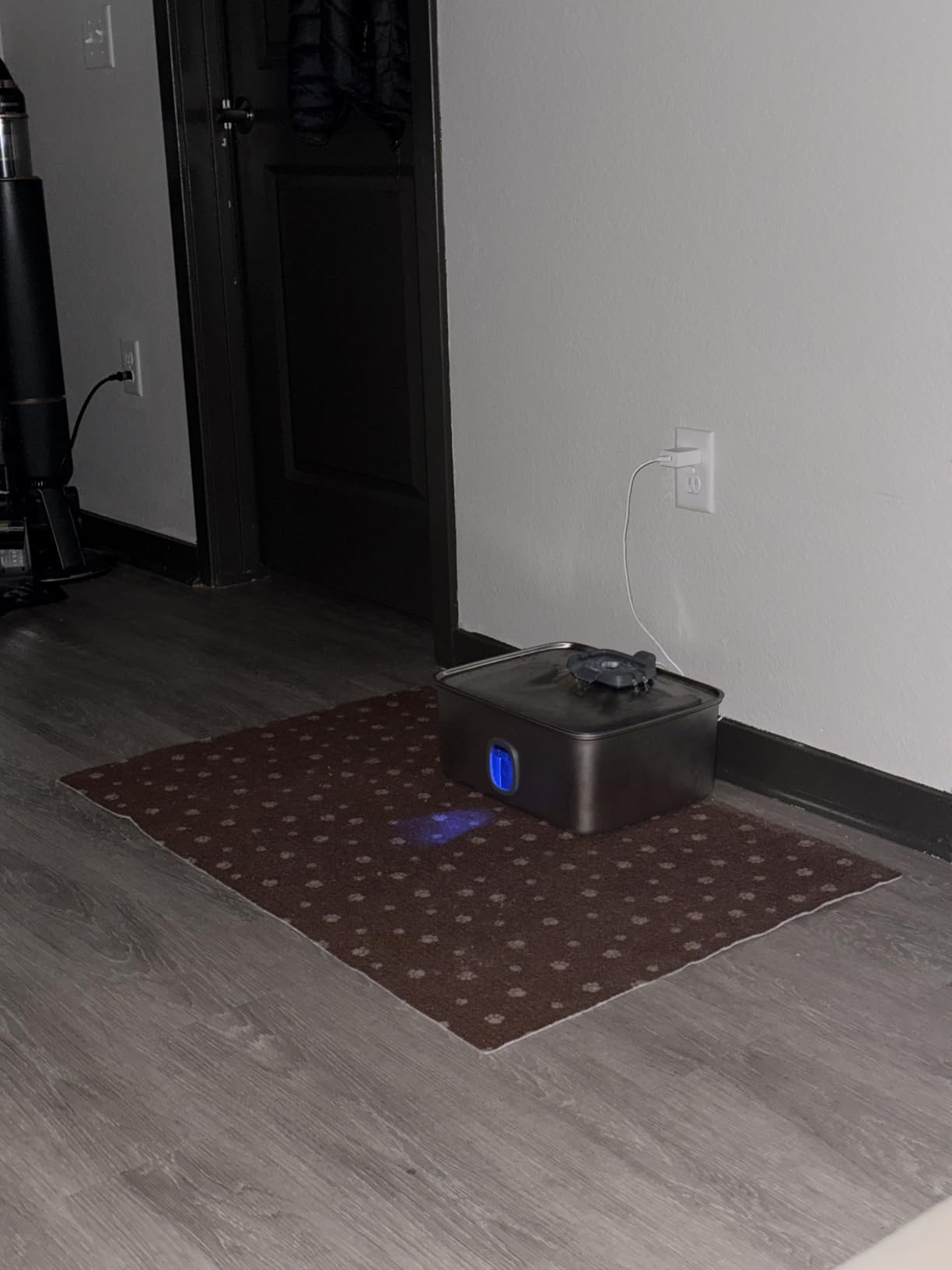 Kastty 4 Gal Dog Water Fountain for Large Dogs,15L Stainless Steel Dog Water Bowl Dispenser Triple Filtration,Ultra Quiet Automatic Pet Water Fountain with Water Level Window and LED Light(FS76) customer photo 2