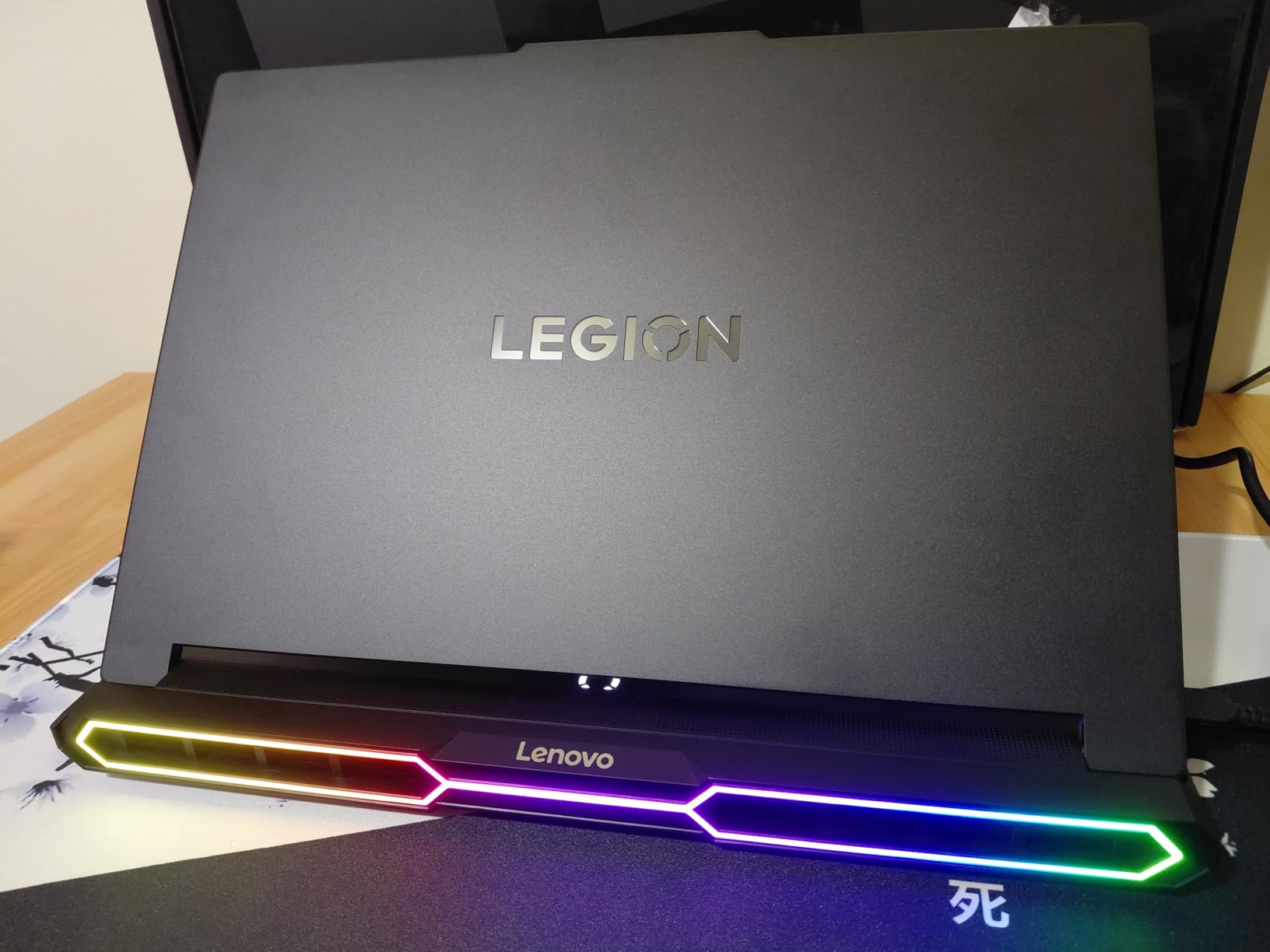 Legion Pro 7i - Gaming Laptop - Intel Core Ultra 9 275HX - 16