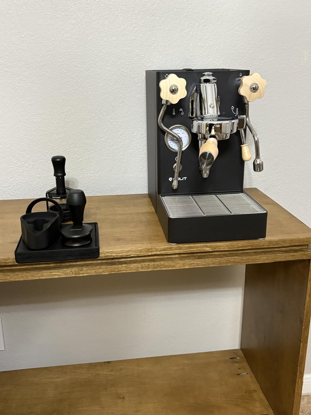 Normcore 58mm Espresso Coffee Tamper V4 - Spring Loaded with Stainless Steel Ripple Base customer photo 1