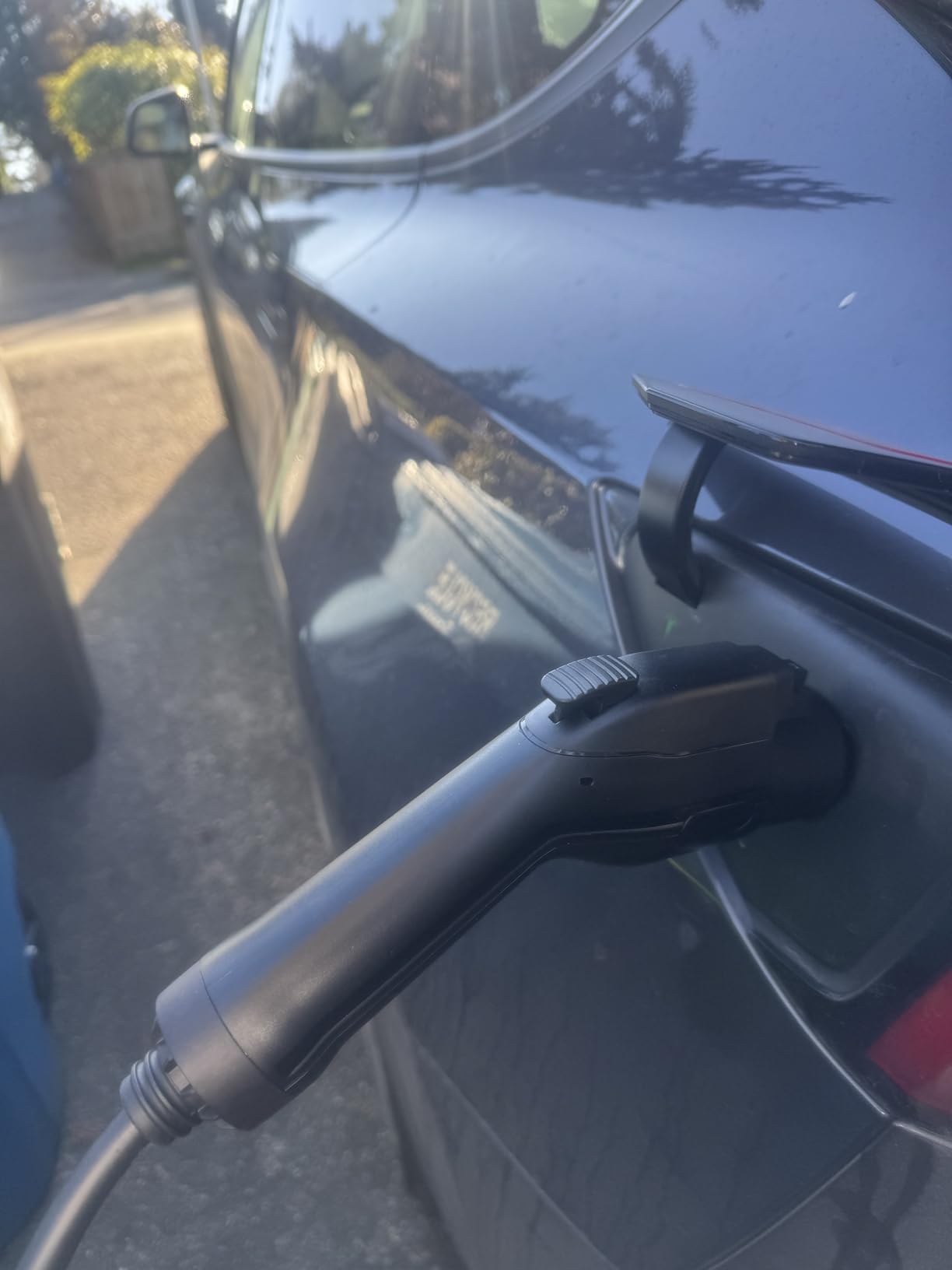 ELEGRP Level 1/2 EV Charger, 16 Amp, Portable J1772 Electric Car Charger, 25FT Cable, NEMA 6-20 & 5-15 Adapter, 110V-240V for BEVs/PHEVs, PBE & LRC Technology customer photo 2