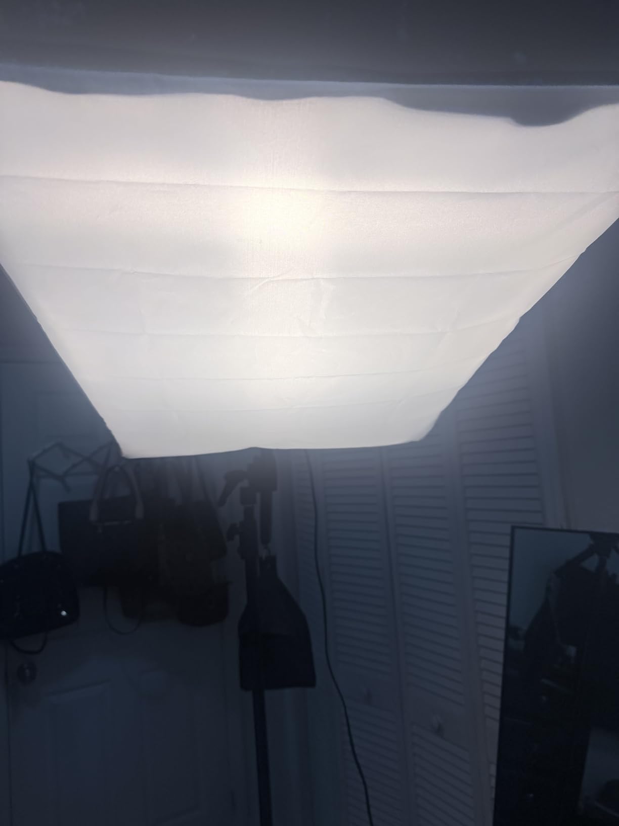 NiceVeedi 85W Photography Lighting, 2-Pack 20'' x 28'' Professional Softbox Lighting Kit with 53'' Boom Arm & 91'' Tripod Stand, Remote Control, Studio Lights for Live Streaming/Portrait/Photography customer photo 2