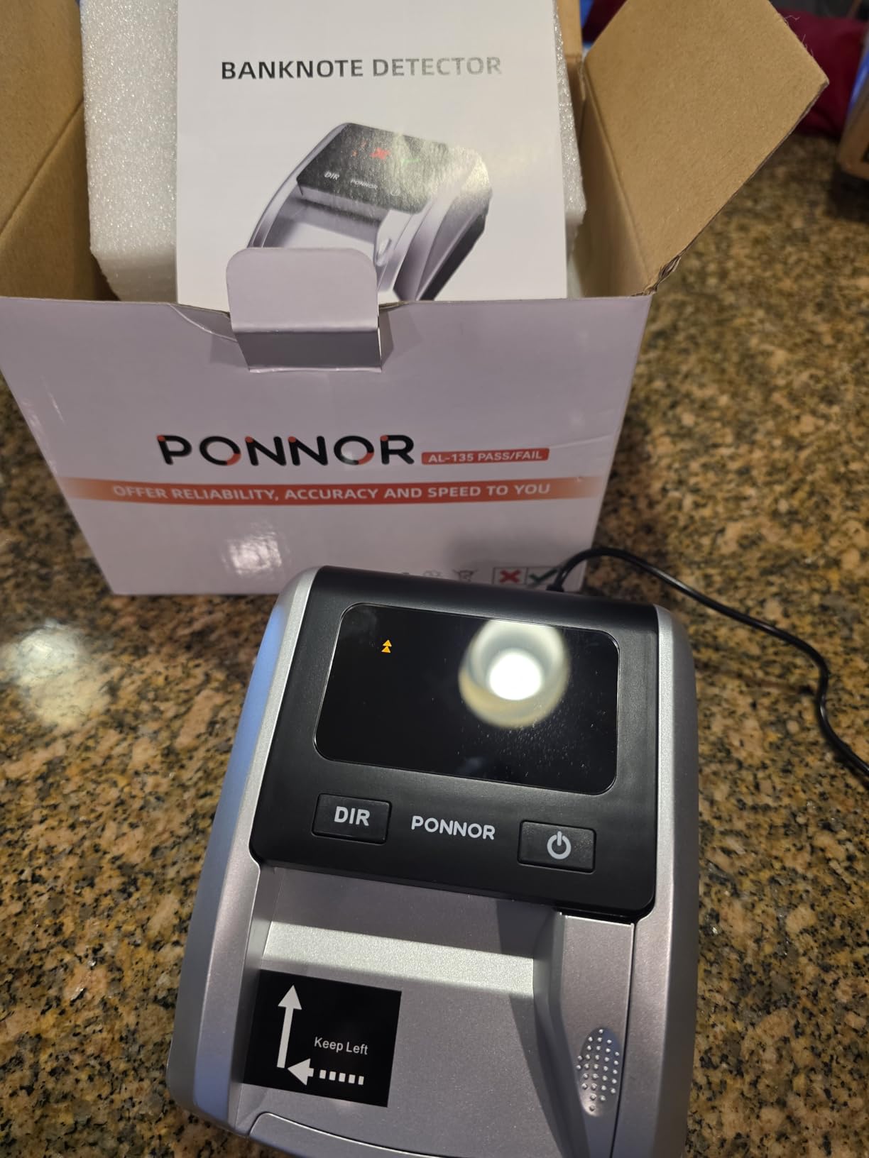 PONNOR AL-135 Counterfeit Bill Detector Money Checker Machine Automatic 4-Way Orientation & Pass/Fail Indicator Portable Fake Currency Reader with UV, Magnetic, Infrared customer photo 1