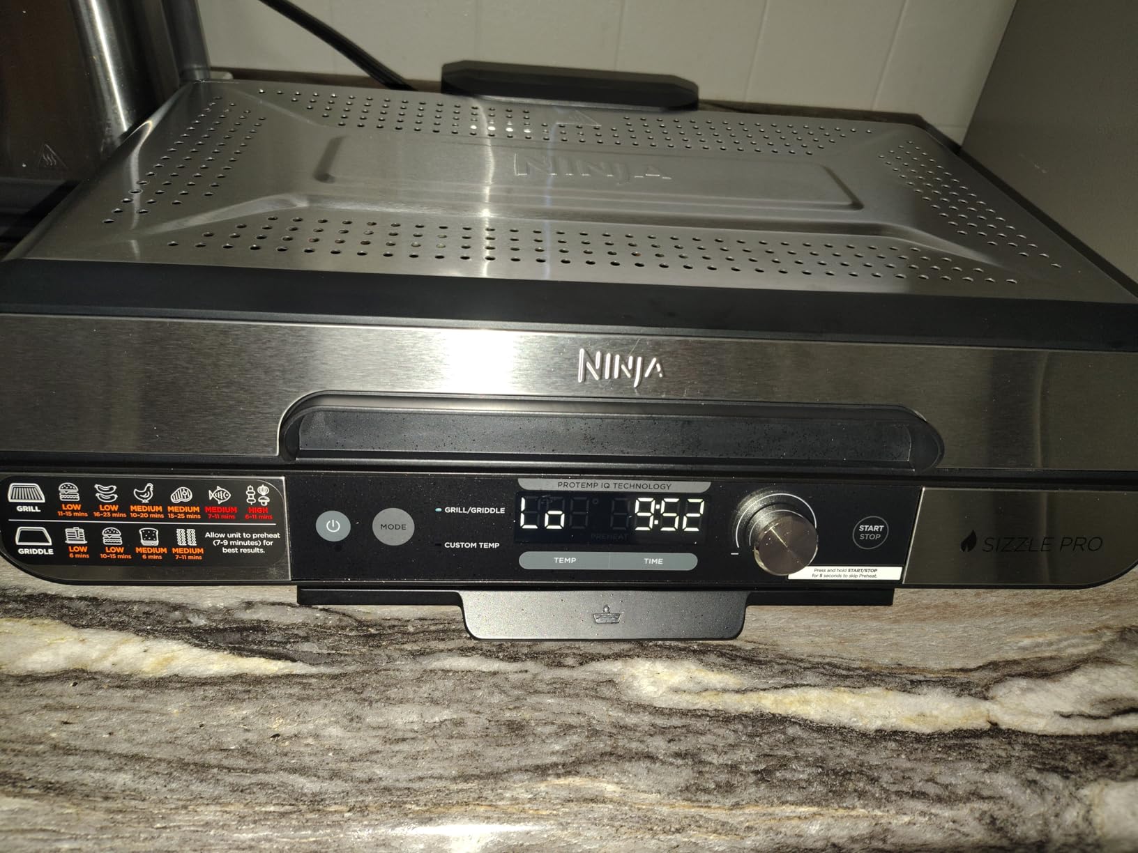 Ninja Sizzle Pro XL 20-Inch Indoor Griddle + Grill (GX101) customer photo 2