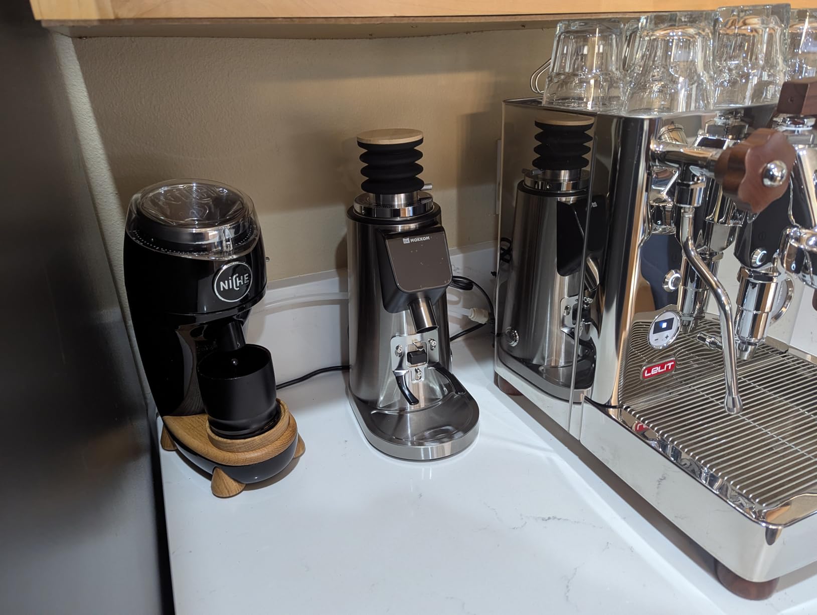 MOKKOM Professional 64mm Flat Burr Coffee Grinder with 100 Grind Settings, All-Metal Stainless Steel Body, Coffee Bean Grinder with Adjustable Electronic Timer, Anti-Static, LED Display customer photo 1