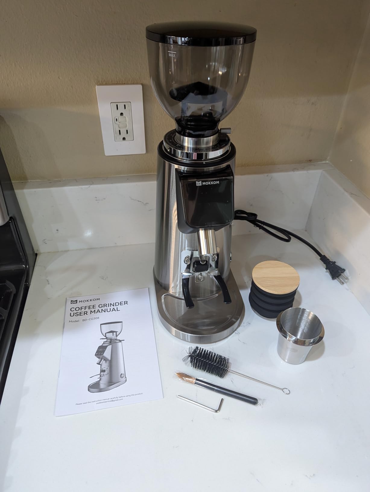 MOKKOM Professional 64mm Flat Burr Coffee Grinder with 100 Grind Settings, All-Metal Stainless Steel Body, Coffee Bean Grinder with Adjustable Electronic Timer, Anti-Static, LED Display customer photo 2