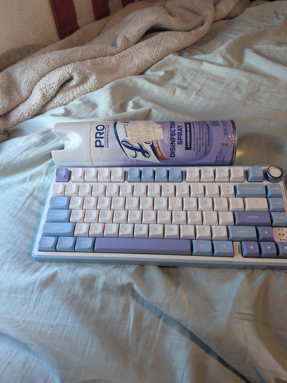 RK ROYAL KLUDGE R75 Mechanical Keyboard Wired with Volume Knob, 75% Keyboard Gasket Mounted, Hot Swappable, Creamy Sound, MDA Profile, PBT Keycaps, Pink customer photo 1