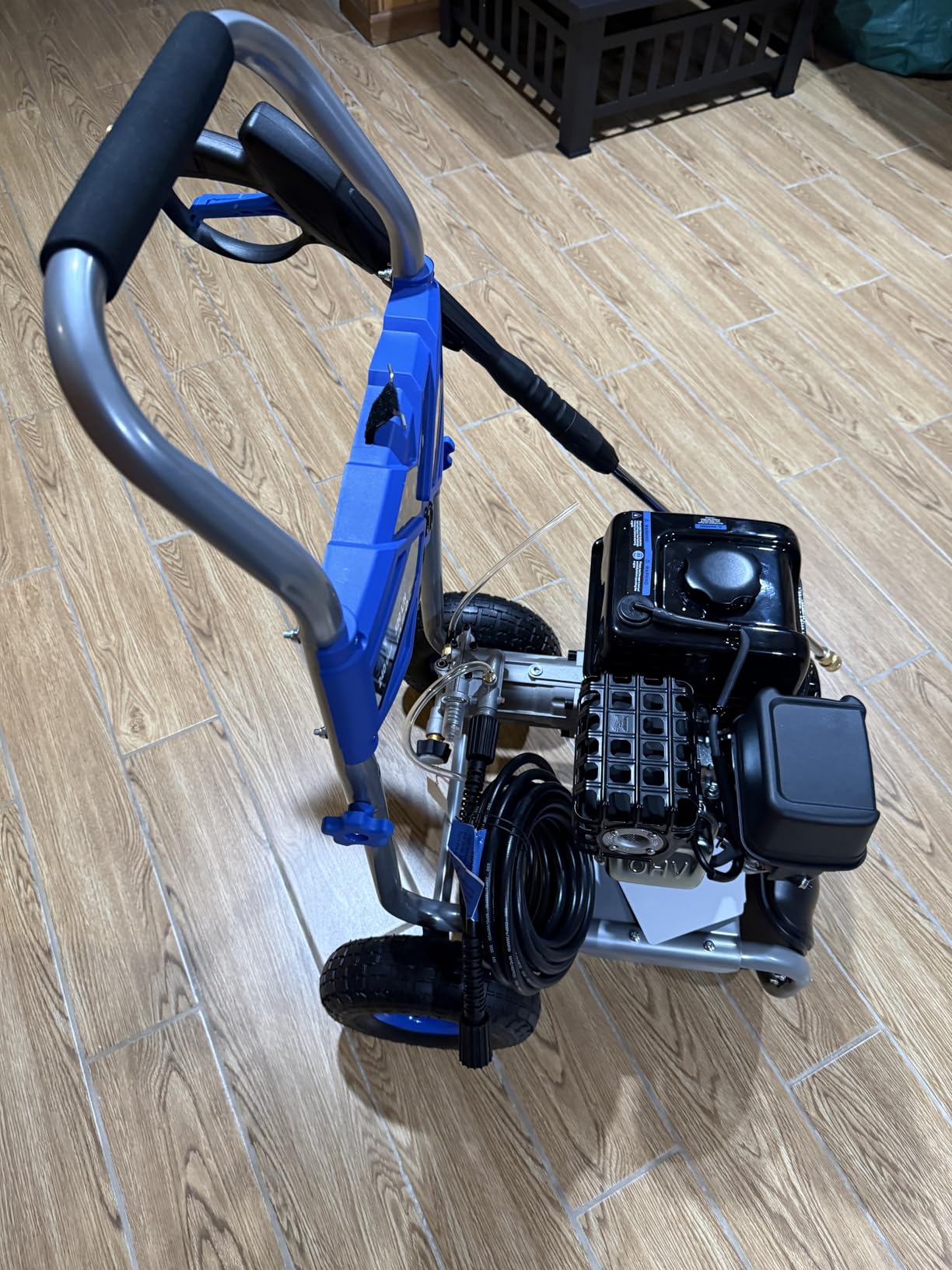 Gas Powered Pressure Washer 3500 PSI - 2.3 GPM Heavy Duty High Power Washer,209CC 7HP Engine with 25Ft Pressure Hose, Axial Aluminum Pump, Soap Tank, 4 Quick Connect Nozzle (Blue) customer photo 1