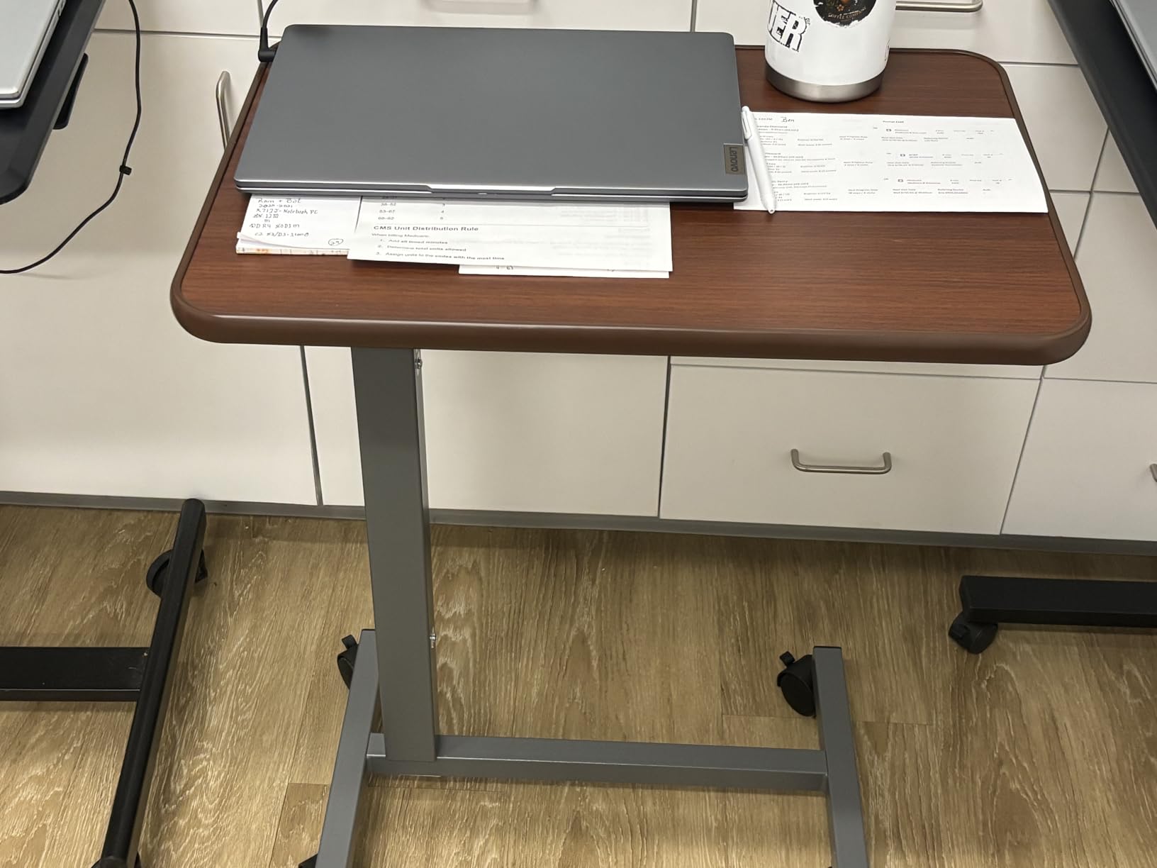 WOTURE Adjustable Overbed Table with Wheels, Pneumatic Height Adjustment, Ideal for Hospital Use or At Home as Bed Tray, Standing Desk, Bedridden & Mobility Needs, Walnut customer photo 1