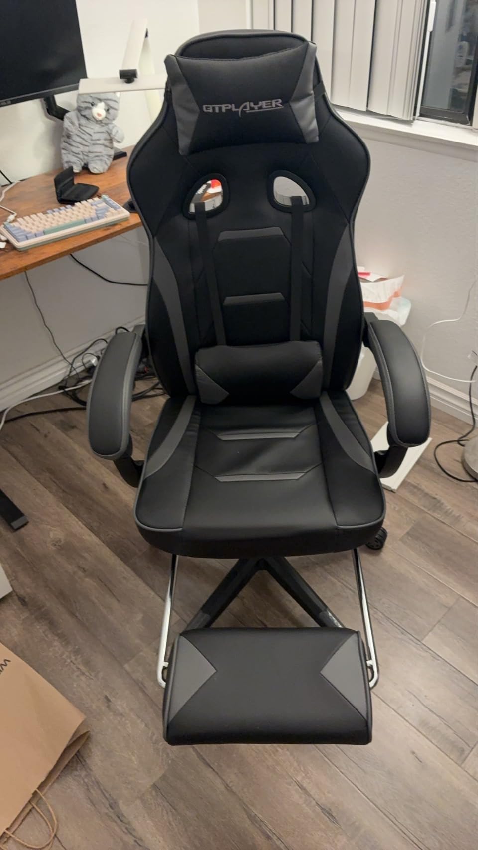 GTPLAYER Gaming Chair with Footrest, Big and Tall Computer Game Chair 350lb Racing Style, Ergonomic High Back Lumbar Support and Recliner, Moon Gray customer photo 2