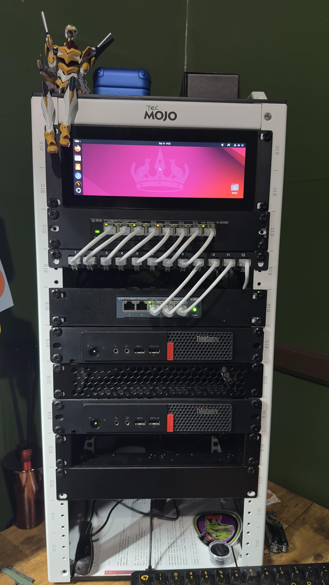 GeeekPi 7.84 inch 1280x400 LCD Touch Screen 2U Rack Mount Monitor for DeskPi RackMate T0/T1/T2/T0 Plus/T1 Plus/TL1 Server Cabinet and 10 inch Server Rack customer photo 1