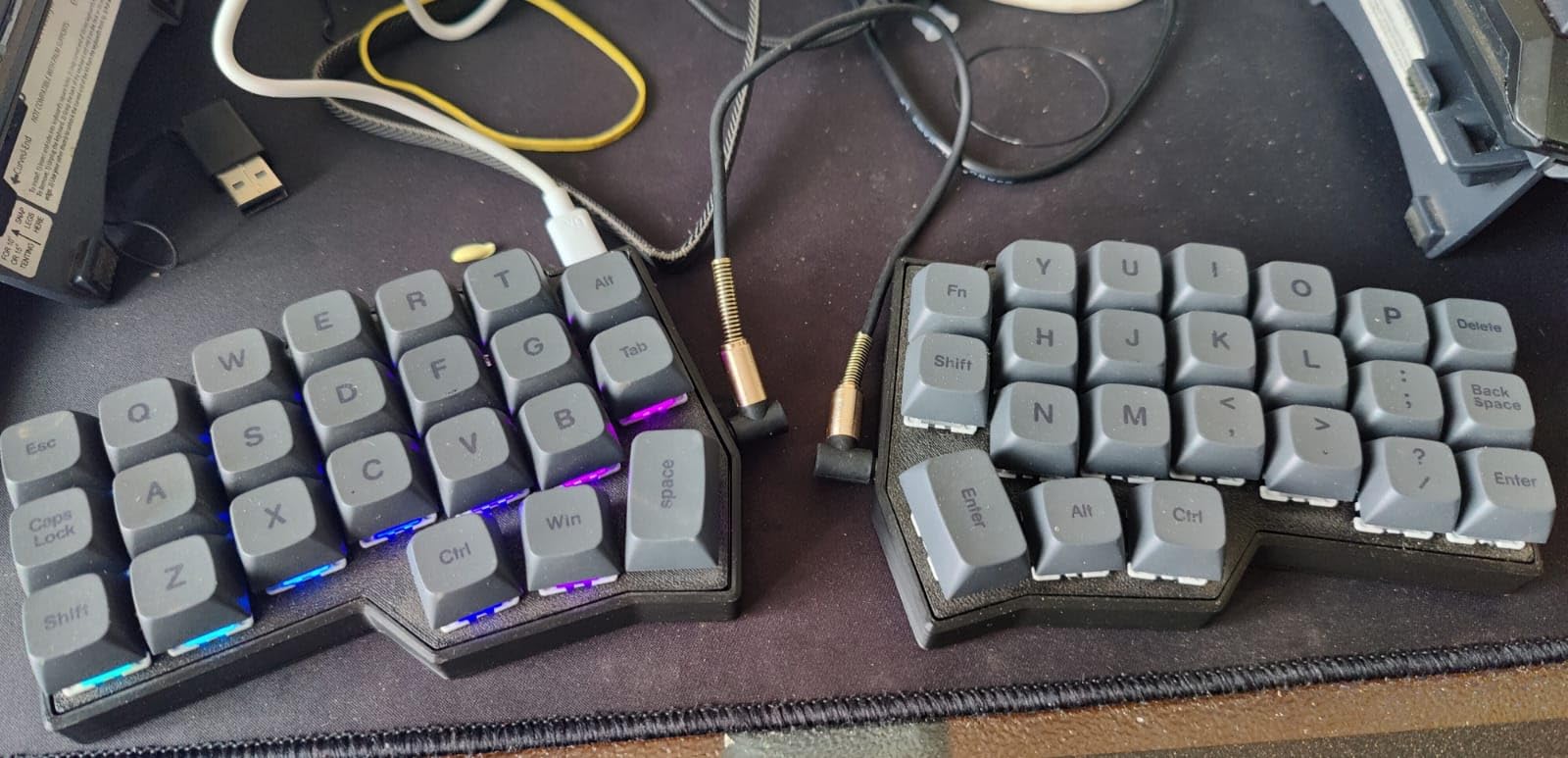 YIVU CORNE V4 Wired Split Mechanical Keyboard, 40% 3x6 Ortholinear Layout, Ergonomic Support, QMK/Vial Programmable, Hot-swappable RGB Gaming Keyboard, Pre-Lubricated Linear Switches customer photo 2