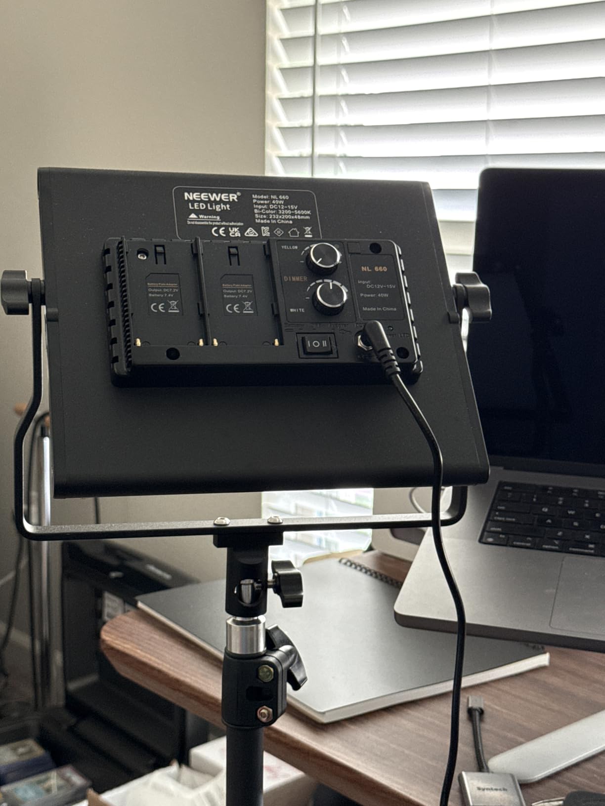 NEEWER Bi Color LED Studio Light with Tripod Stand Barndoors customer photo 1