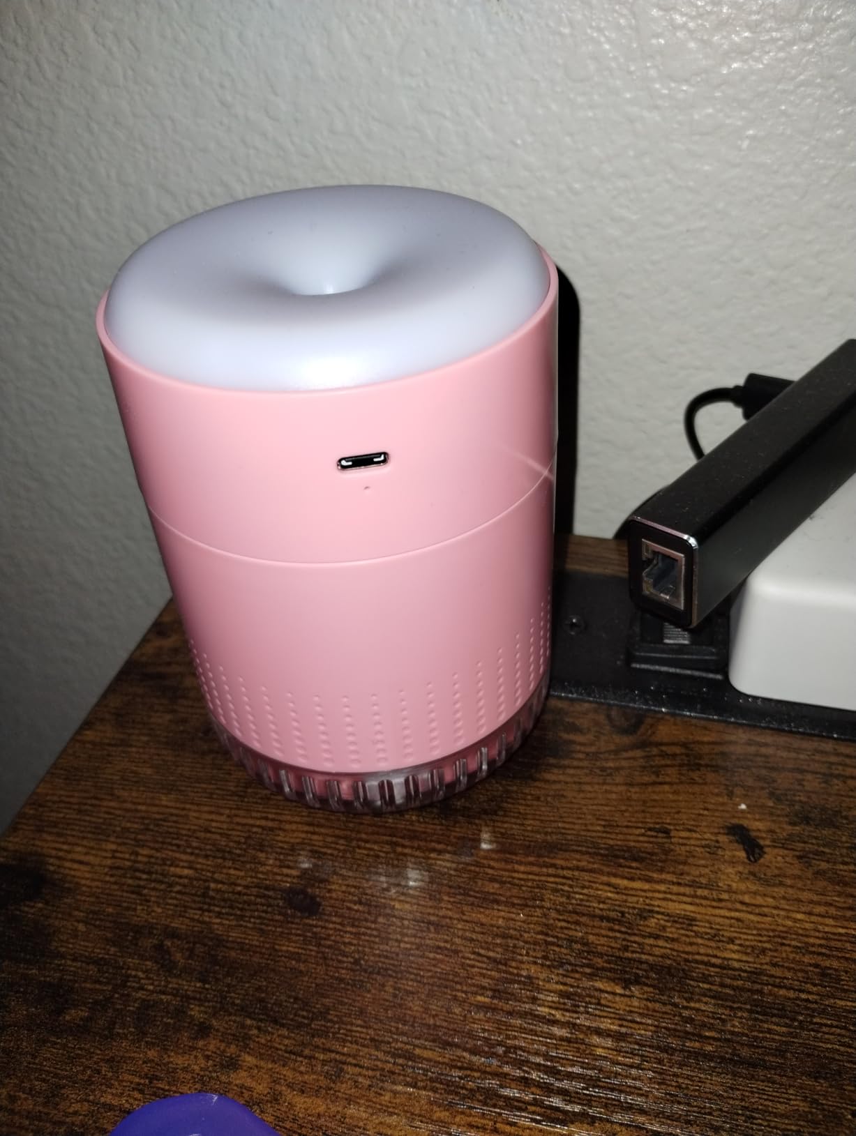 SZO Portable Mini Humidifier, 500ML USB Personal Cool Mist Humidifiers for Bedroom Office Travel Desk, Whisper Quiet 20dB with 2 Mist Modes & Auto Shut-Off, Small Desktop Humidifier (White) customer photo 1