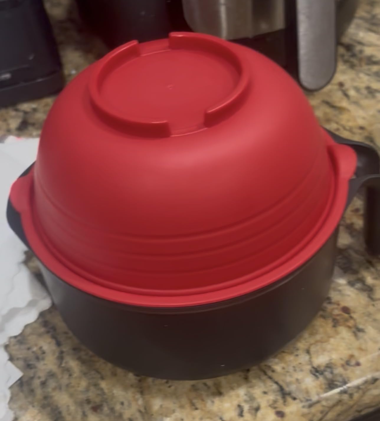 MEACOLIA 50 oz Large Ramen Bowl, Microwave Ramen Cooker, Noodle Pasta Cooker with Lid and Strainer, Steamer for Vegetables, College Dorm Essentials for Girls Guys (Red) customer photo 1