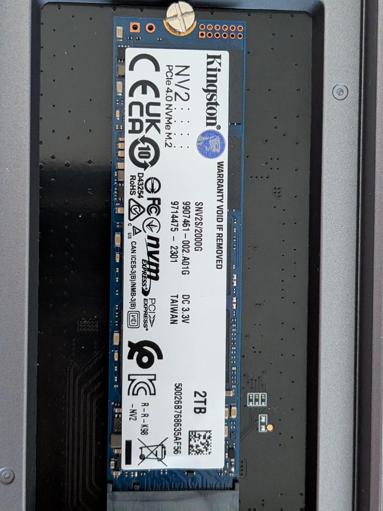 UGREEN 40Gbps M.2 NVMe Enclosure with Aluminum Double-Sided Fin Heat Dissipation, No Noise External SSD Case Compatible with Thunderbolt 4/3/USB4/3.2/2.0 M1 M2 Pro/Max (SSD Not Included) customer photo 1