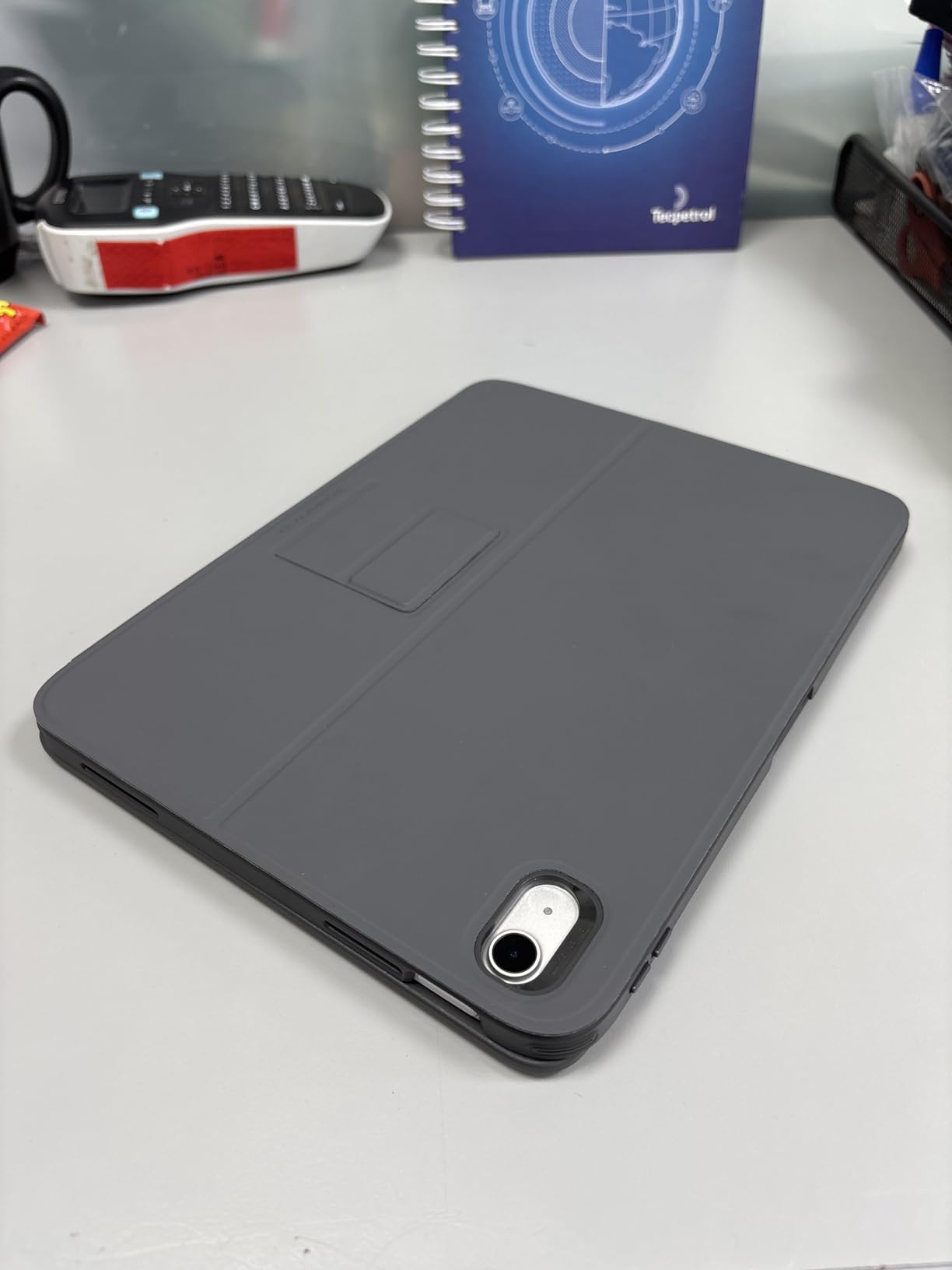 ESR for iPad (A16) 11th/10th Gen Flex Keyboard Case, Ultra-Light Magnetic Detachable Keyboard for iPad 10.9