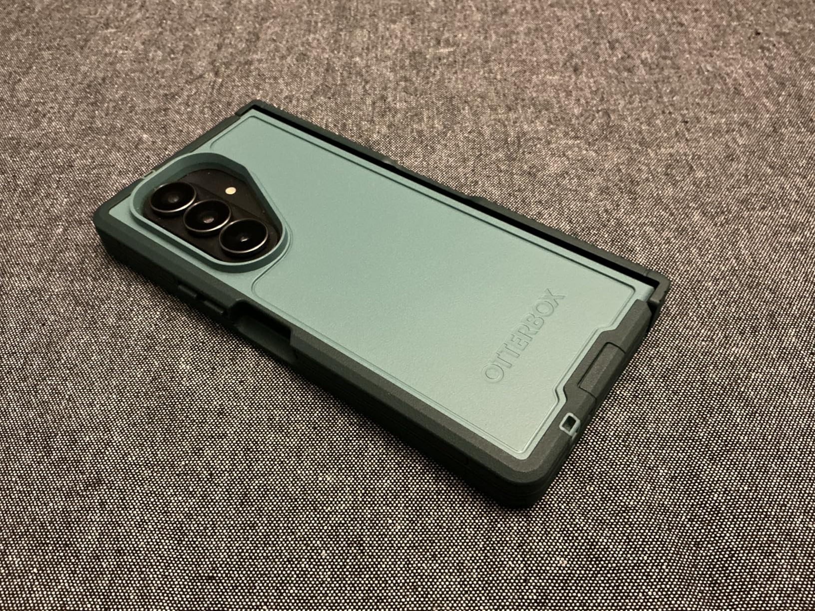 Samsung Galaxy Z Fold7 Cell Phone, 256GB AI Smartphone, Unlocked Android, AI Photo Edits, Large Screen, Long Battery Life, 2025, US 1 Yr Manufacturer Warranty, Blue Shadow customer photo 1