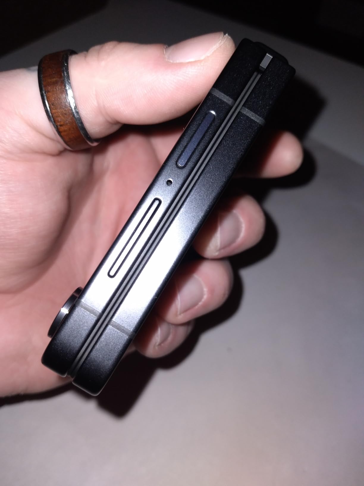 Samsung Galaxy Z Flip7 Cell Phone, 256GB AI Smartphone, Unlocked Android, high-res 50 MP Camera, Powerful Processor, Long Battery Life, 2025, US 1 Yr Manufacturer Warranty, Coral Red customer photo 1