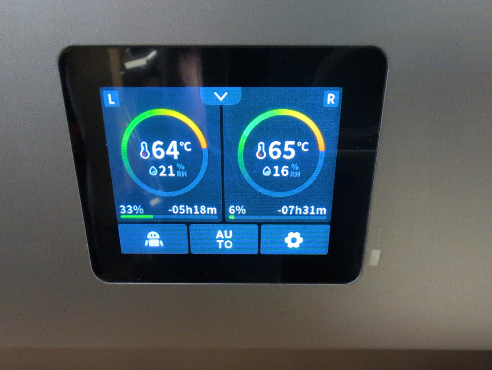 Creality Filament Dryer Box 4 Spools, Space Pi X4 Filament Storage Box, 200W PTC Heats Up to 85°C, Dual Heating Chambers, Fast Drying & Moisture-Free Storage, for PLA, PETG, TPU, ABS customer photo 2