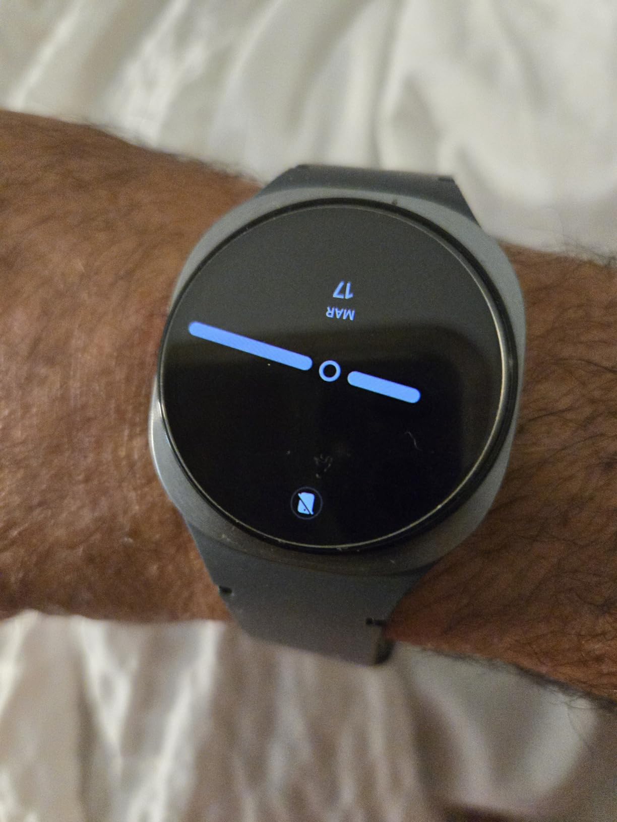 Samsung Galaxy Watch 8 (2025) 40mm Bluetooth Smartwatch, Cushion Design, Fitness Tracker, Sleep Coaching, Running Coach, Energy Score, Heart Rate Tracking, Graphite customer photo 2