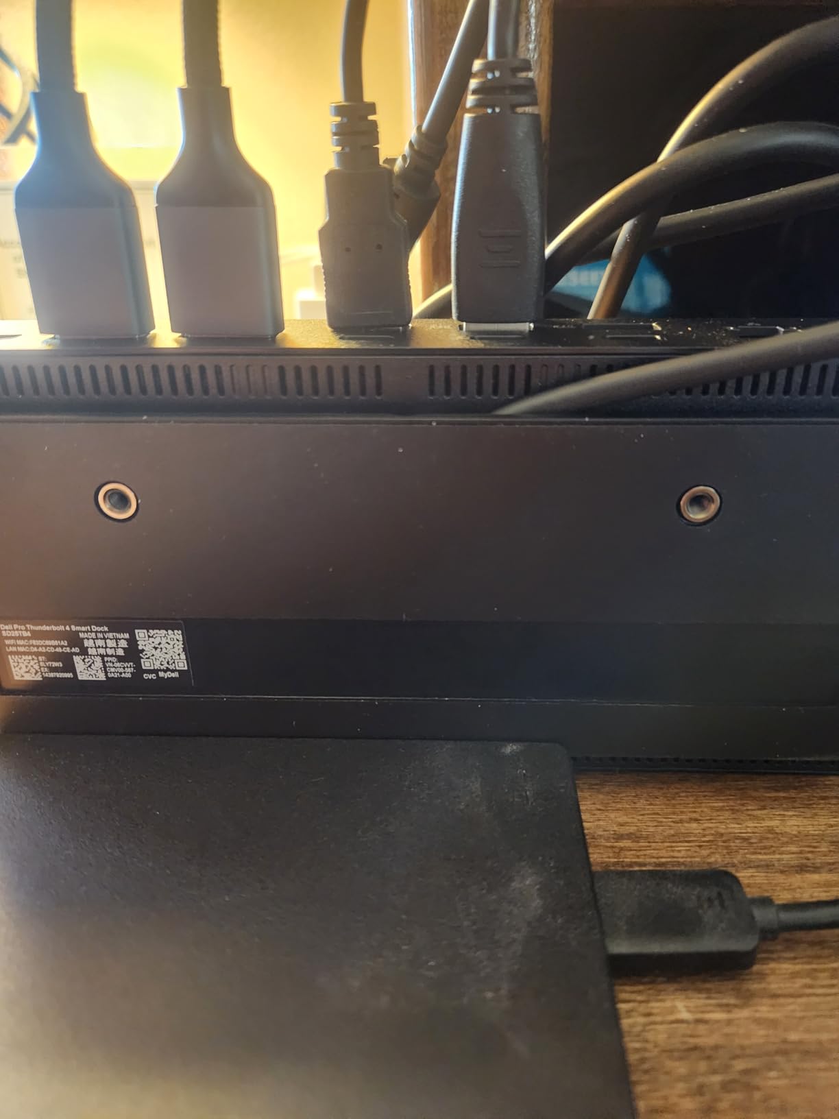 Dell Pro Thunderbolt 4 Smart Dock SD25TB4 - USB-C Station 130W, 4 Displays 4K, 2X DP 1.4, HDMI 2.1, 2X Thunderbolt 4, 2.5GbE, Wi-Fi, Sustainable Design customer photo 1