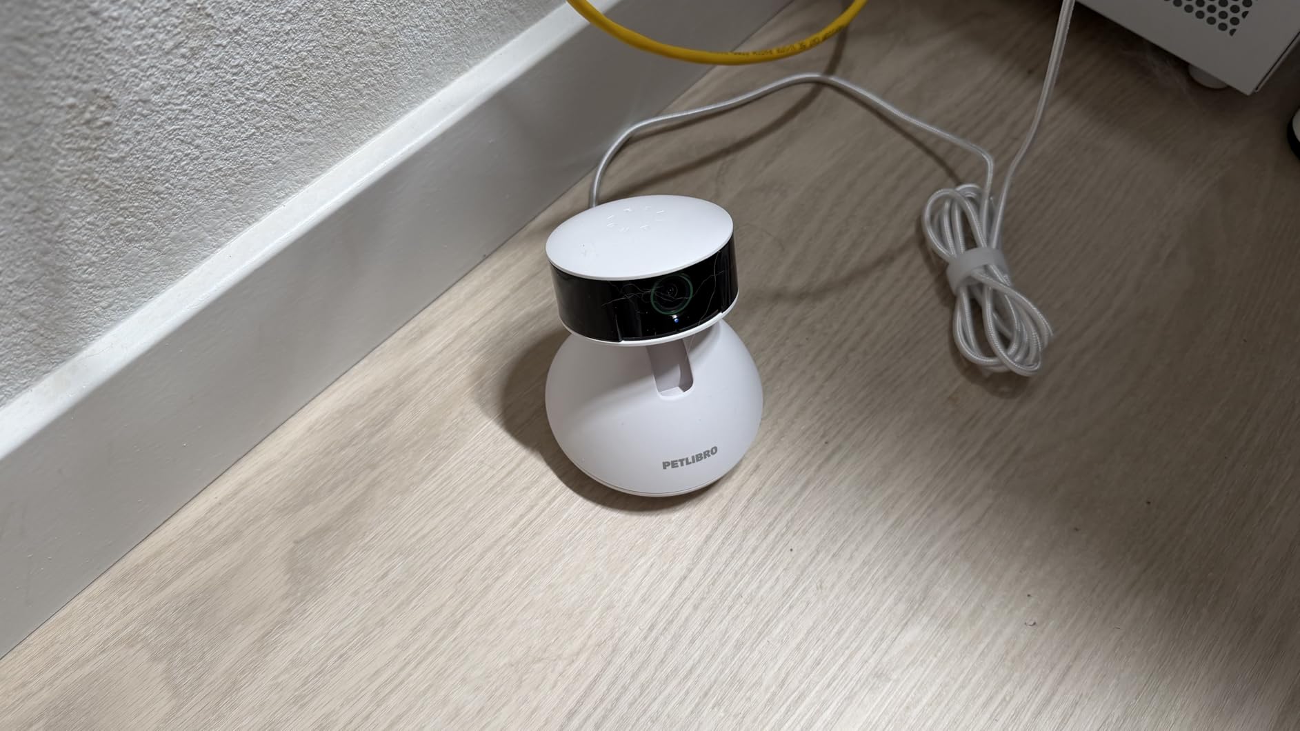 PETLIBRO AI Dog Camera Pet Camera Indoor with Phone App [Multi-Pet Recognition, Daily Activity Analysis & Smart Summaries] Cat Cam 360° View, 1080P Dog Cam Night Vision, 2-Way Audio customer photo 1