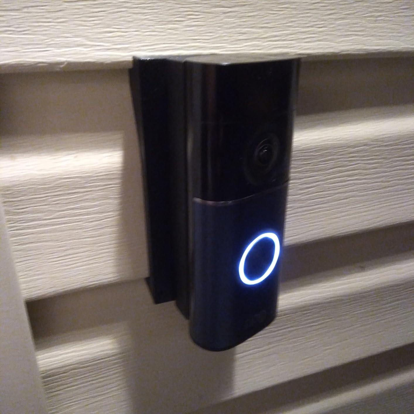 Ring Wired Doorbell Plus (newest model), Home or business security, Retinal 2K with wide-angle video, 4x Enhanced Zoom, and Low-Light Sight, Nickel Silver customer photo 1