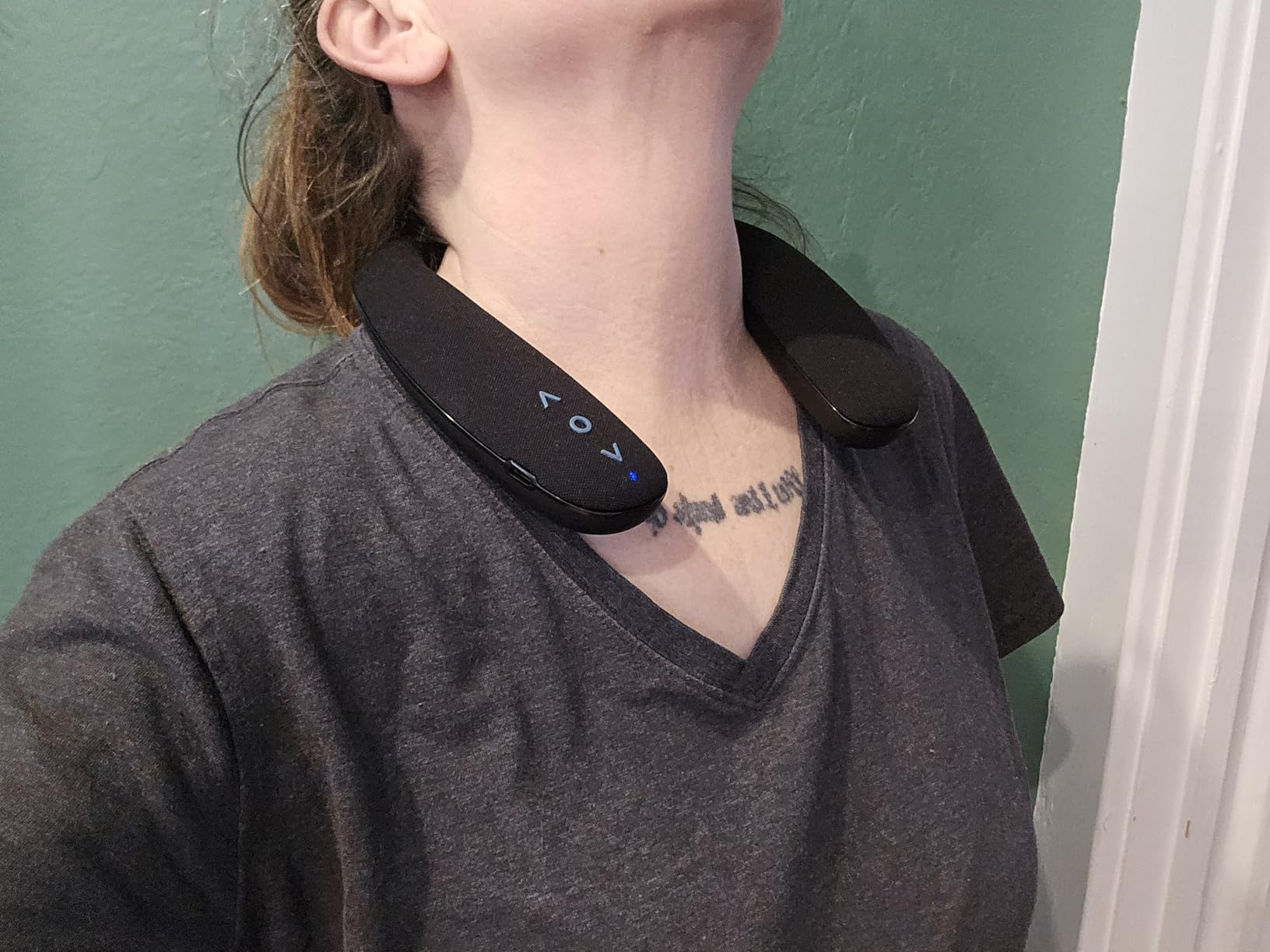 HomeSpot JY538 Wireless Neckband Speaker with Auracast, 3D Surround Sound, aptX HD, LC3 Audio, 50H Battery - Wearable Audio for Home, Office & Gaming customer photo 1