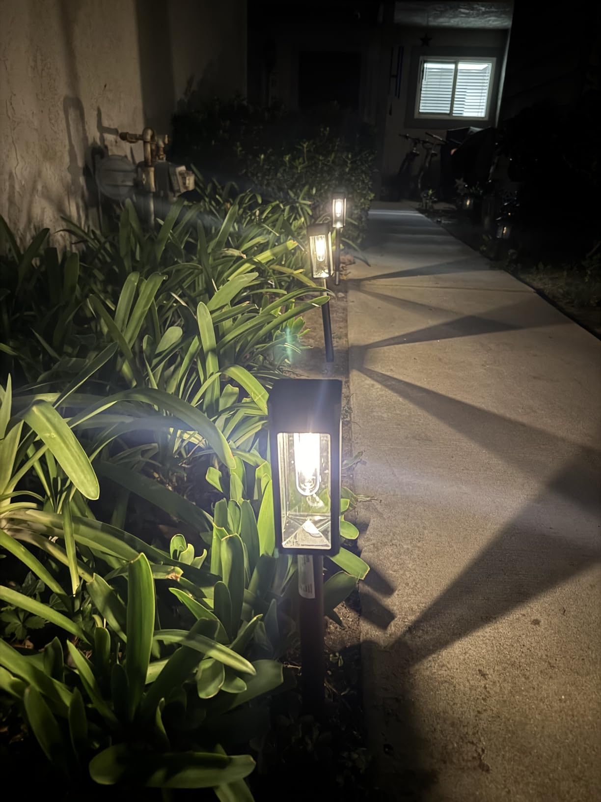 Philips 8 Packs Solar Pathway Lights Outdoor, Glass Metal Led Garden Landscape Lightings, 3000K Warm White, Waterproof customer photo 2
