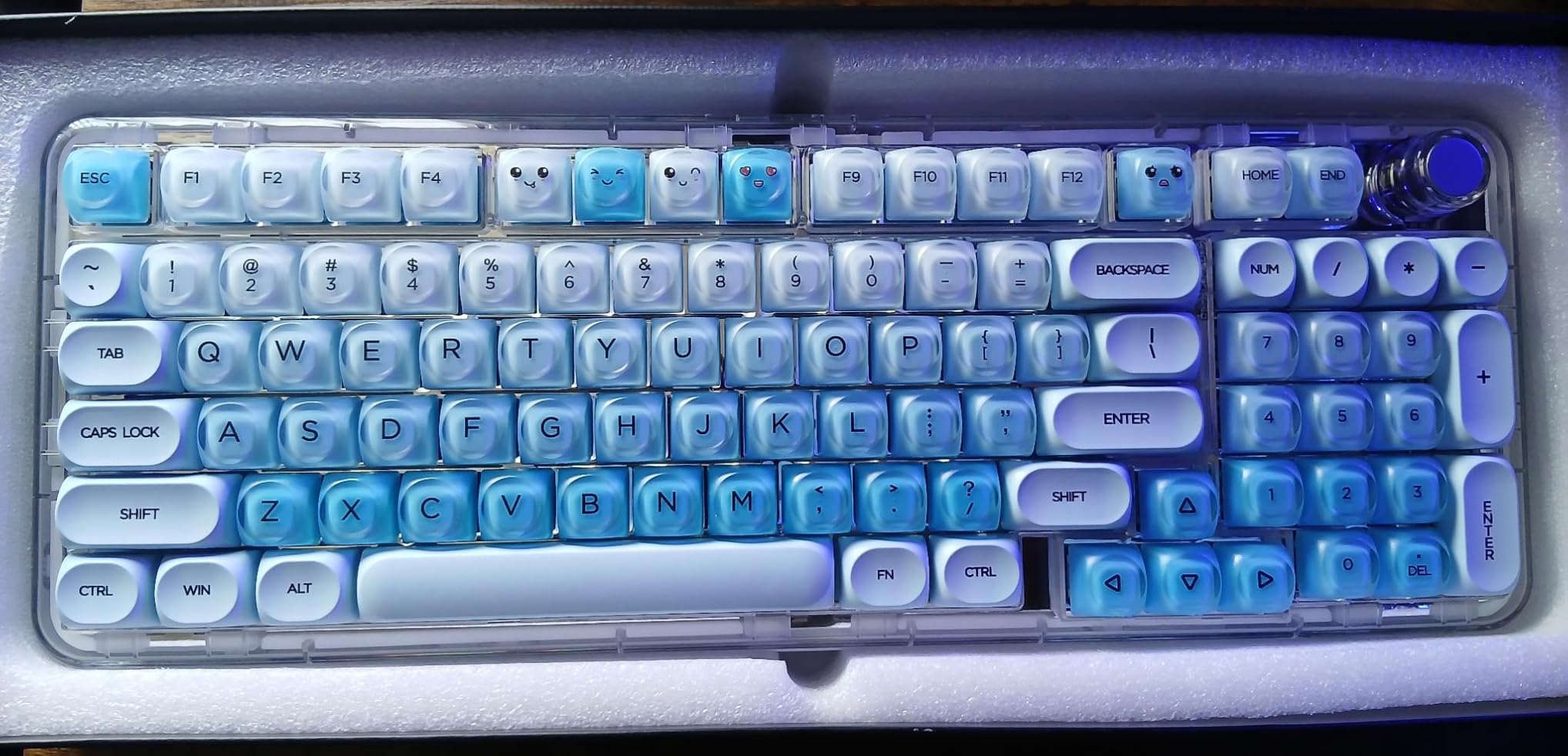 YUNZII X98 QMK/VIA Wireless Mechanical Gaming Keyboard with Knob,Tri-Mode BT5.0/USB-C/2.4GHz Hot Swappable Keyboard,Pre-lubed Switches Gasket Mount RGB Backlit for Wins/Mac (White, Snow Switch) customer photo 2