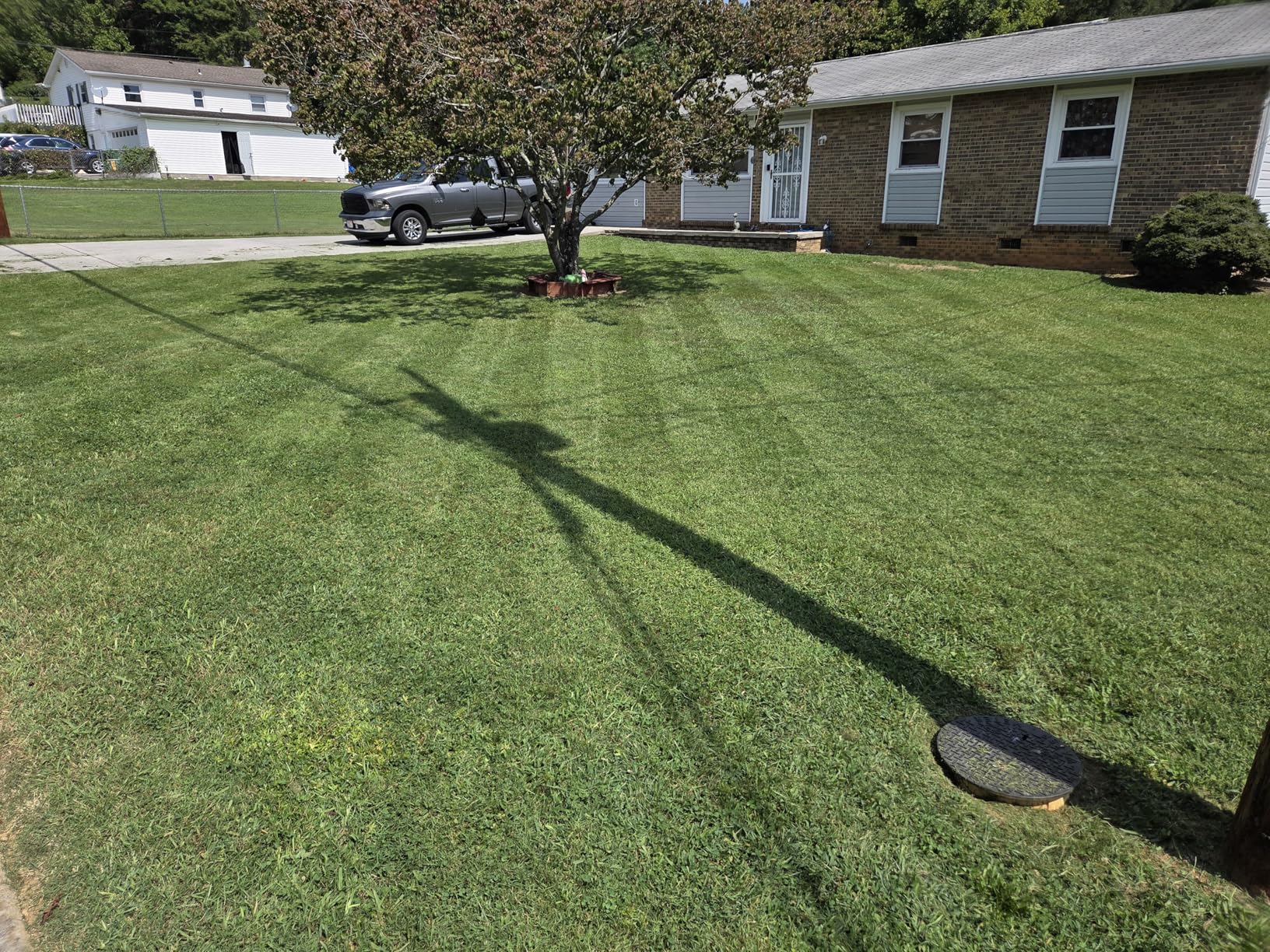 Suchtale Lawn Striping Kit for Push Mowers, Heavy-Duty Stainless Steel Roller, Universal DIY Lawn Striper with Large Easy-Fill Sand Port & Funnel, Adjustable Design, Fits Gas or Electric Lawn Mowers customer photo 2