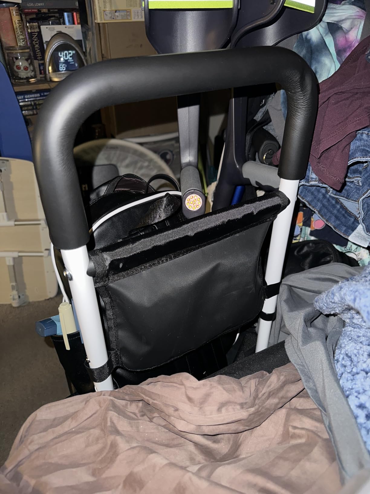 Hopelight Adjustable Bed Rail Support Handle with Storage Pouch, White and Black, Height Assist Safety Guard, Adjustable Bed Assist Rails for Seniors & Patients - Fits All Beds, Tool-Free Assembly customer photo 1