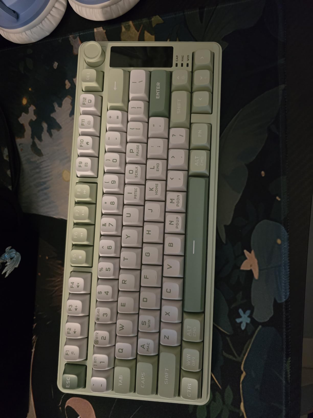 Womier DK75 75% Wireless Gaming Keyboard, RGB Backlit Creamy Keyboard with Multifunction Knob & Screen, Tri-Mode 2.4GHz/USB-C/BT5.0, Anti-Ghosting No-Conflict Silent Membrane Keyboard for MAC Windows customer photo 2