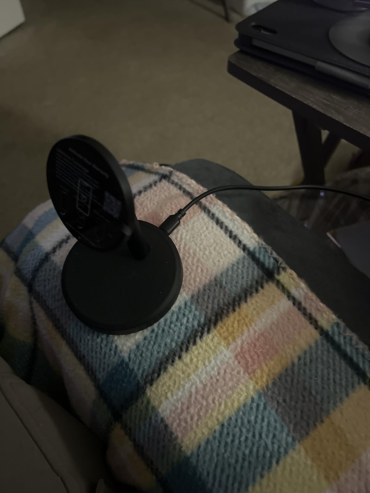 Magnetic Wireless Charger iPhone, 2 Pack 15W Fast Mag-Safe Charger Stand for iPhone 17/17 Air/17 Pro/17 Pro Max 16/15/14/13/12 Series, Wireless Charging Station for Pad/AirPods customer photo 2