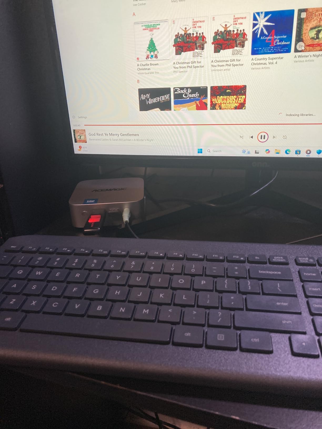 ACEMAGIC Mini Pc Windows 11 Pro, AMD Ryzen 4300U Processor up to 3.7 GHz Mini Computers, 16GB DDR4 256GB SSD, 4K Triple Display WiFi5 BT4.2 VESA Micro Small Pc for Business and Home, Mini Desktop customer photo 1