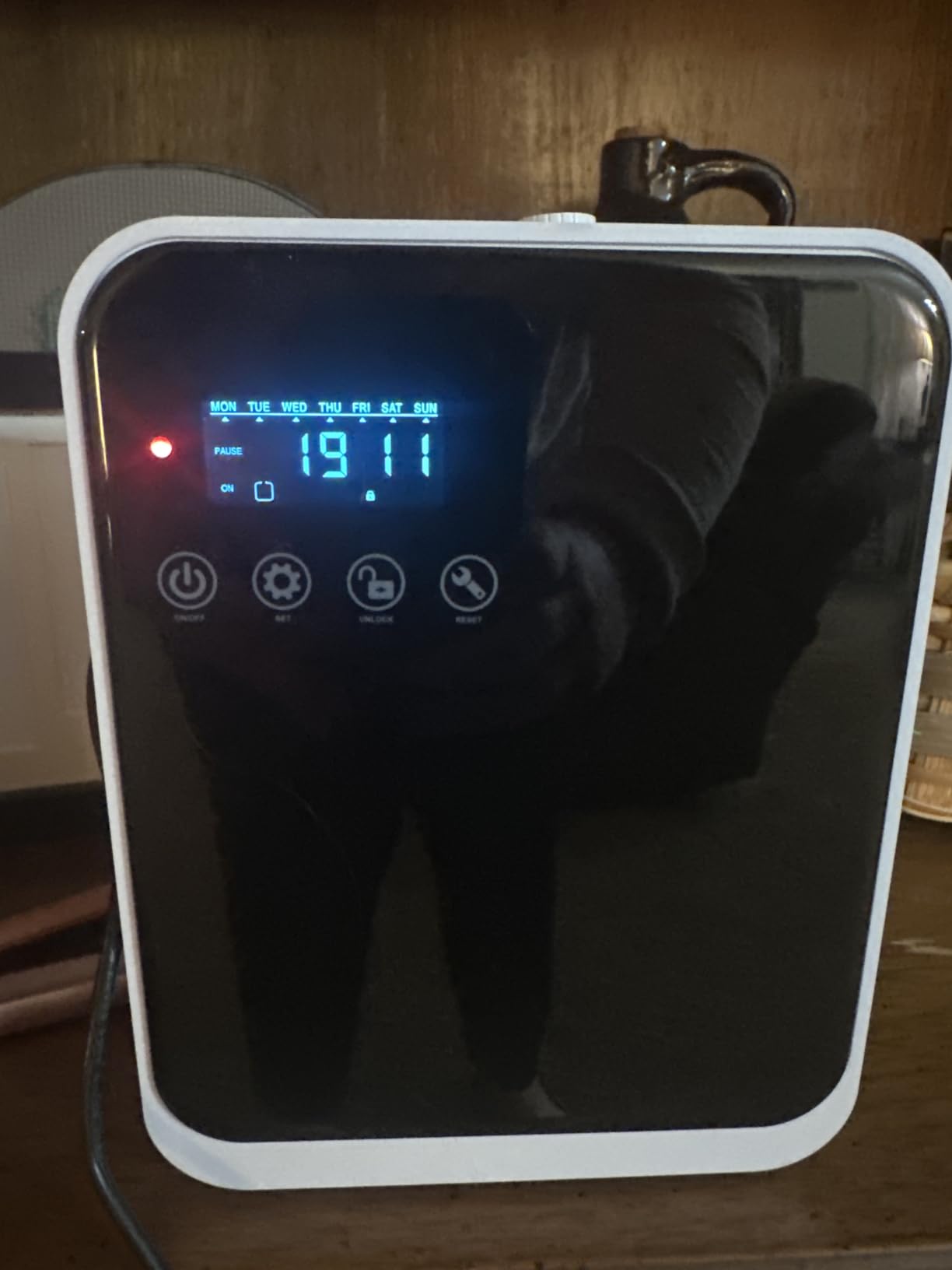 Waterless Essential Oil Diffuser, Hotel Home Aromatherapy Scent Diffuser with Smart APP & Touch Screen, 250ml Capacity, 1500 sq.ft Coverage customer photo 1