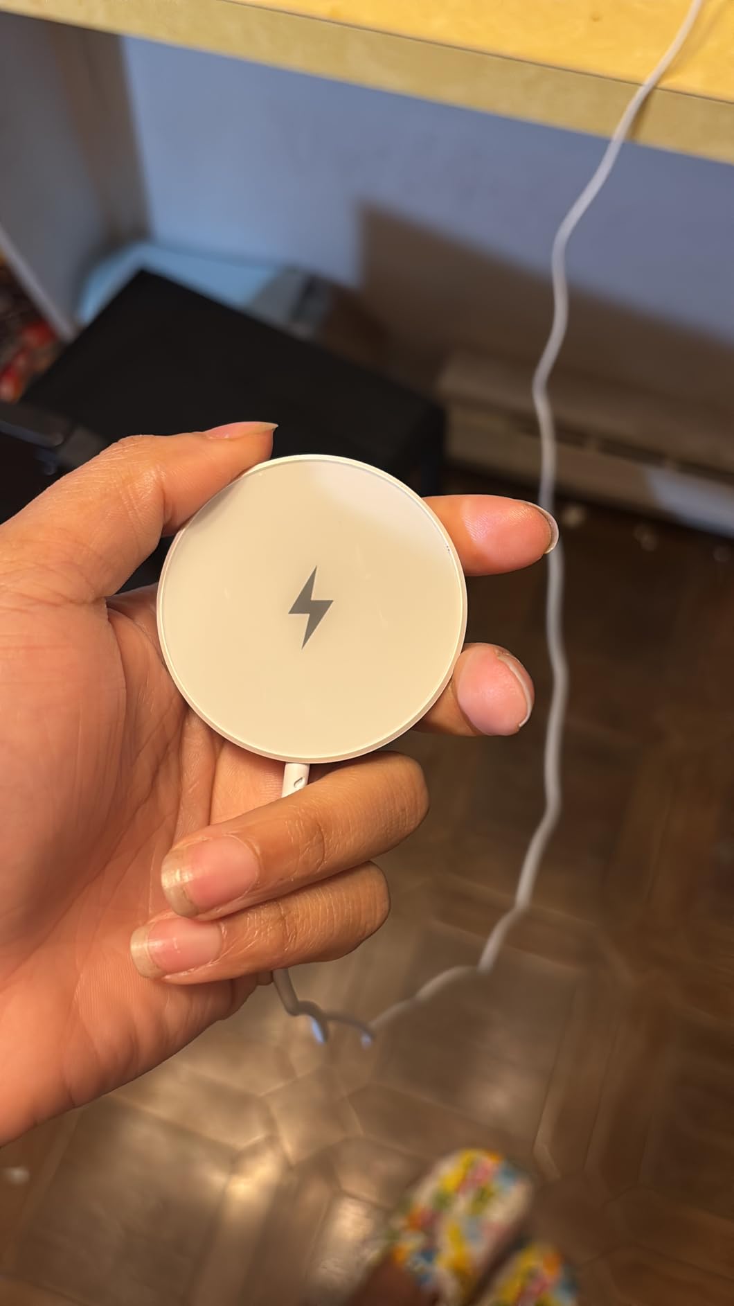 [Apple MFi Certified] Magnetic Wireless iPhone Charger Magsafe Charger, 6FT 15W Fast Phone Charging Pad Wireless Magnetic Charge for iPhone 17/17Air/16 Pro Max/16 Plus/15 Pro Max/14/13/12/AirPods3/2/Pro customer photo 1