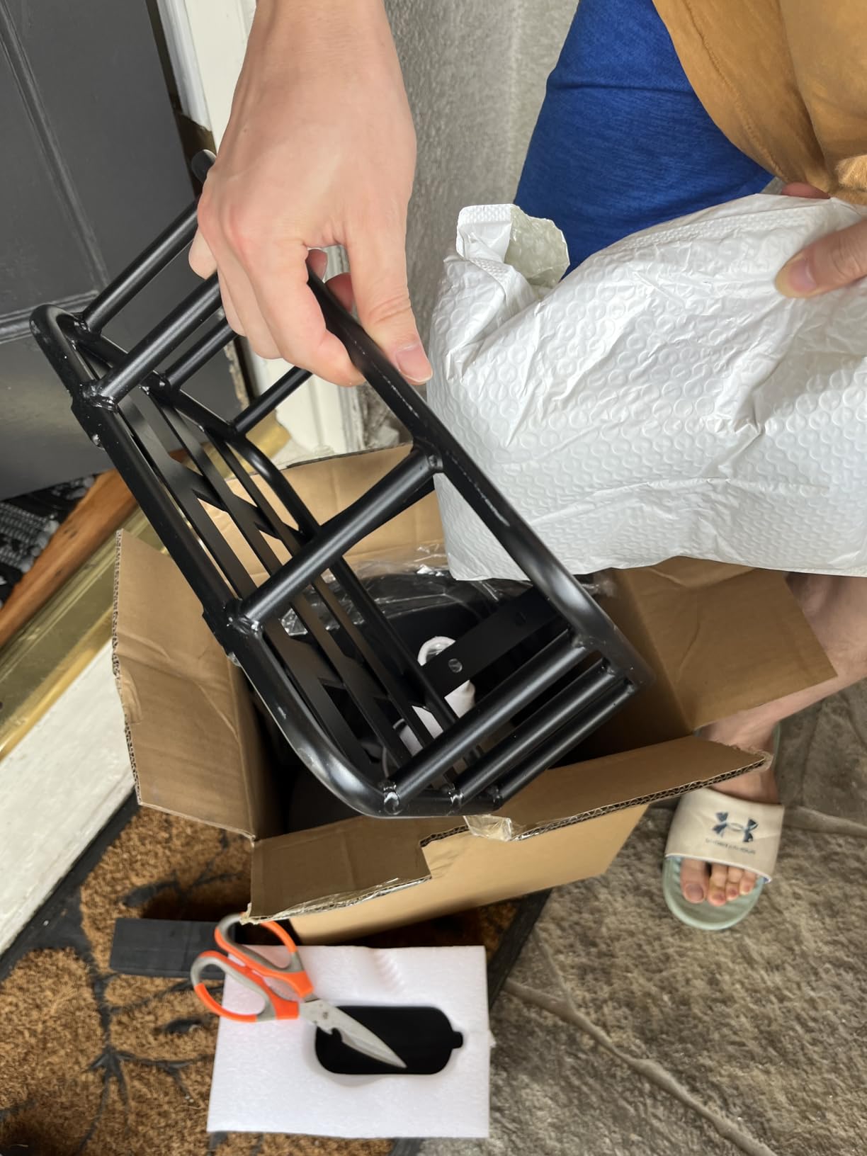 WERHY Electric Scooter,500W Motor, 14'' Tires, Top Speed 22 mph, Max 27/49 Miles Ranges, Foldable E-Scooter with Suspension & Adult, Digital Display, Cruise Control,Rear Seat Box customer photo 2