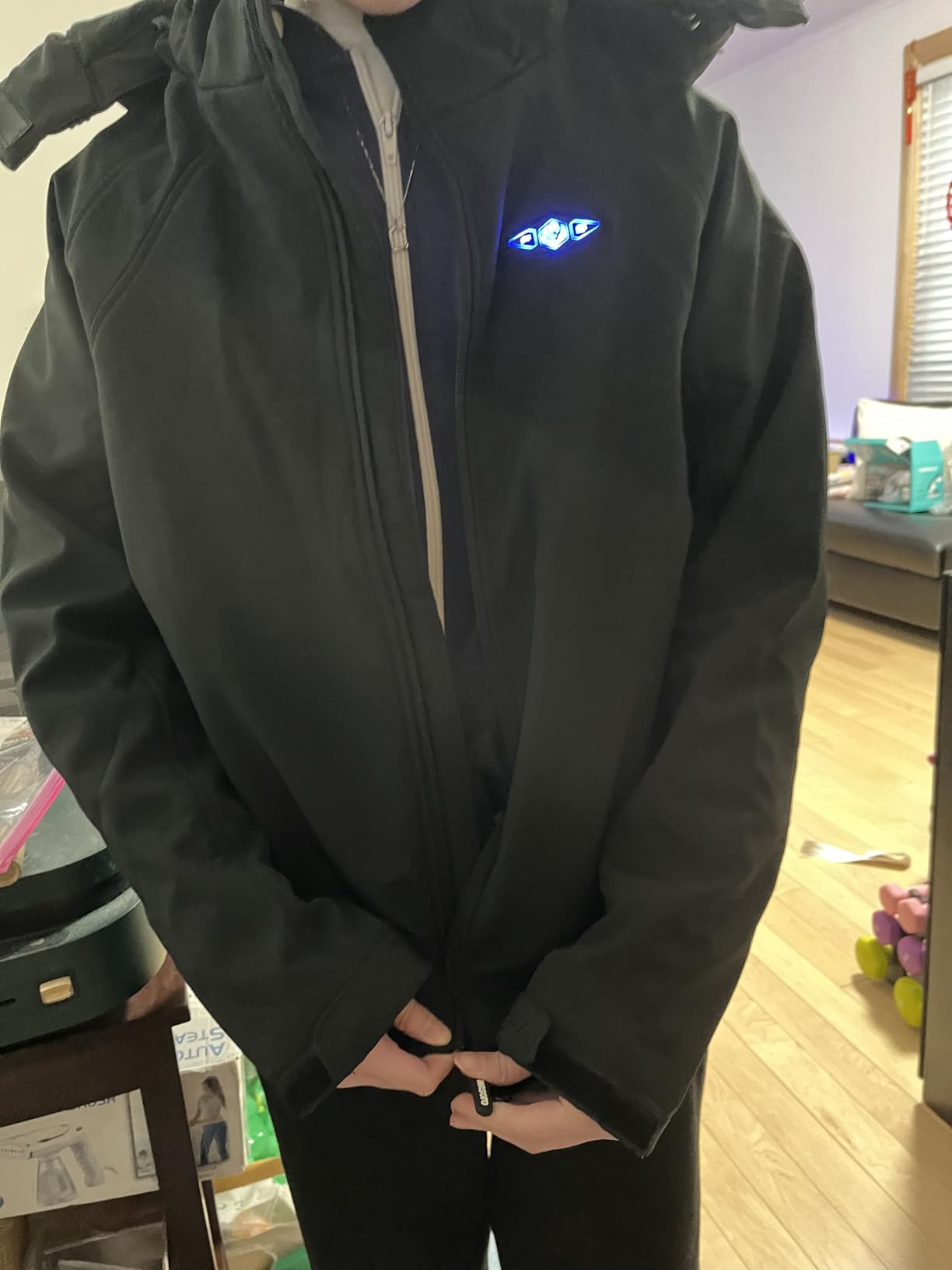 WASOTO Heated Jackets for Women 18400 mAh Battery Pack Water-Resistant Slim Fit with Detachable Hood Softshell Jackets customer photo 2